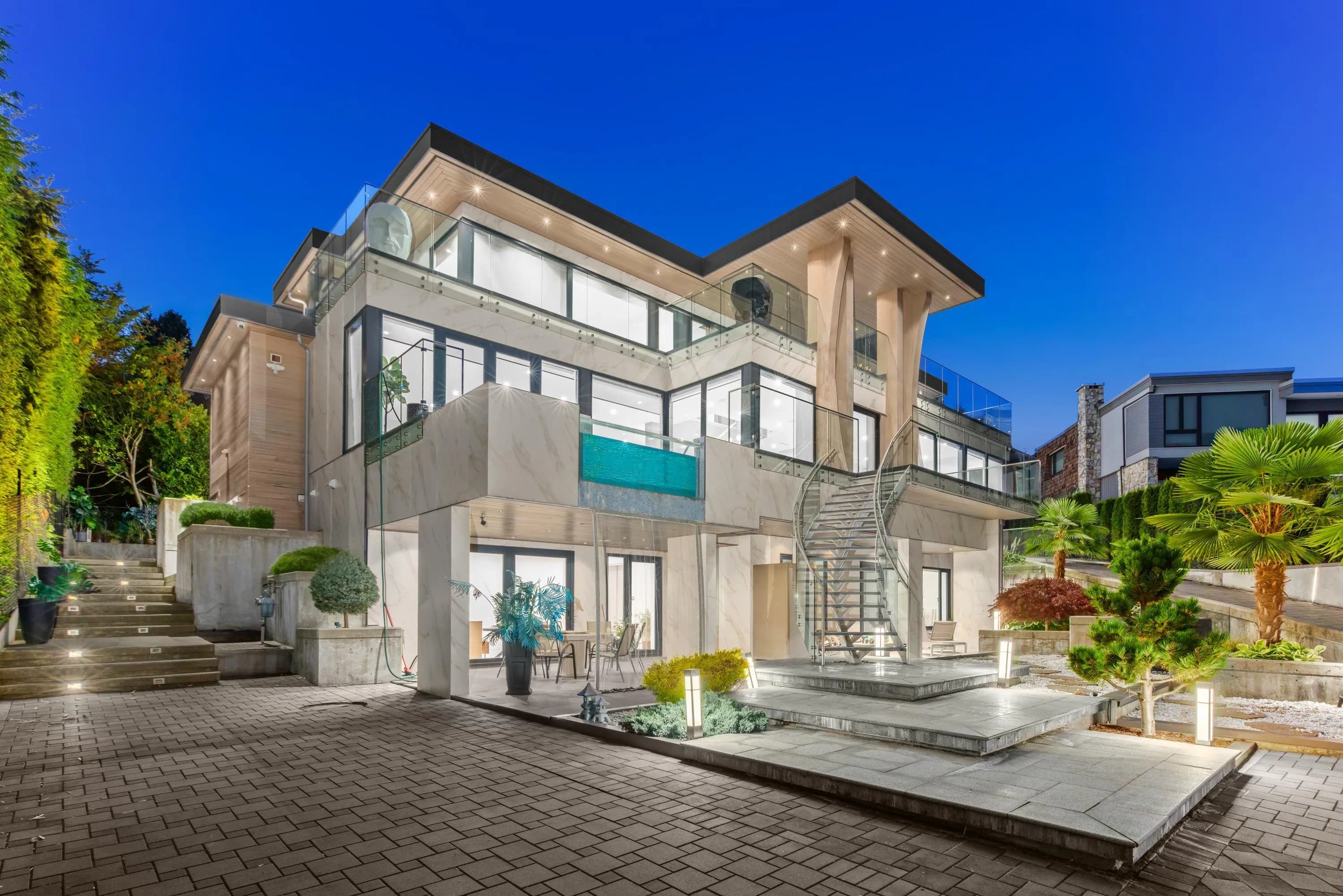 1035 Greenwood Place, West Vancouver, BC V7S 1Y2 — image 2