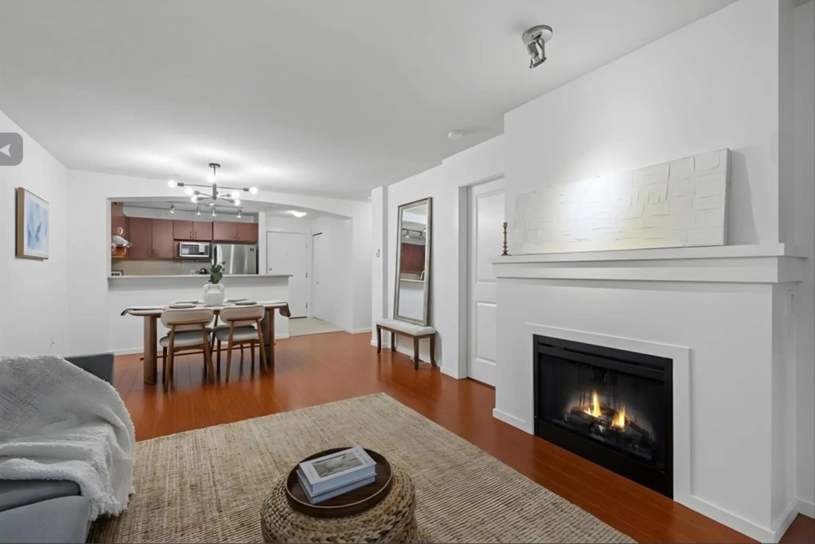 303 9098 Halston Court, Burnaby, BC V3N 0A6 — image 2