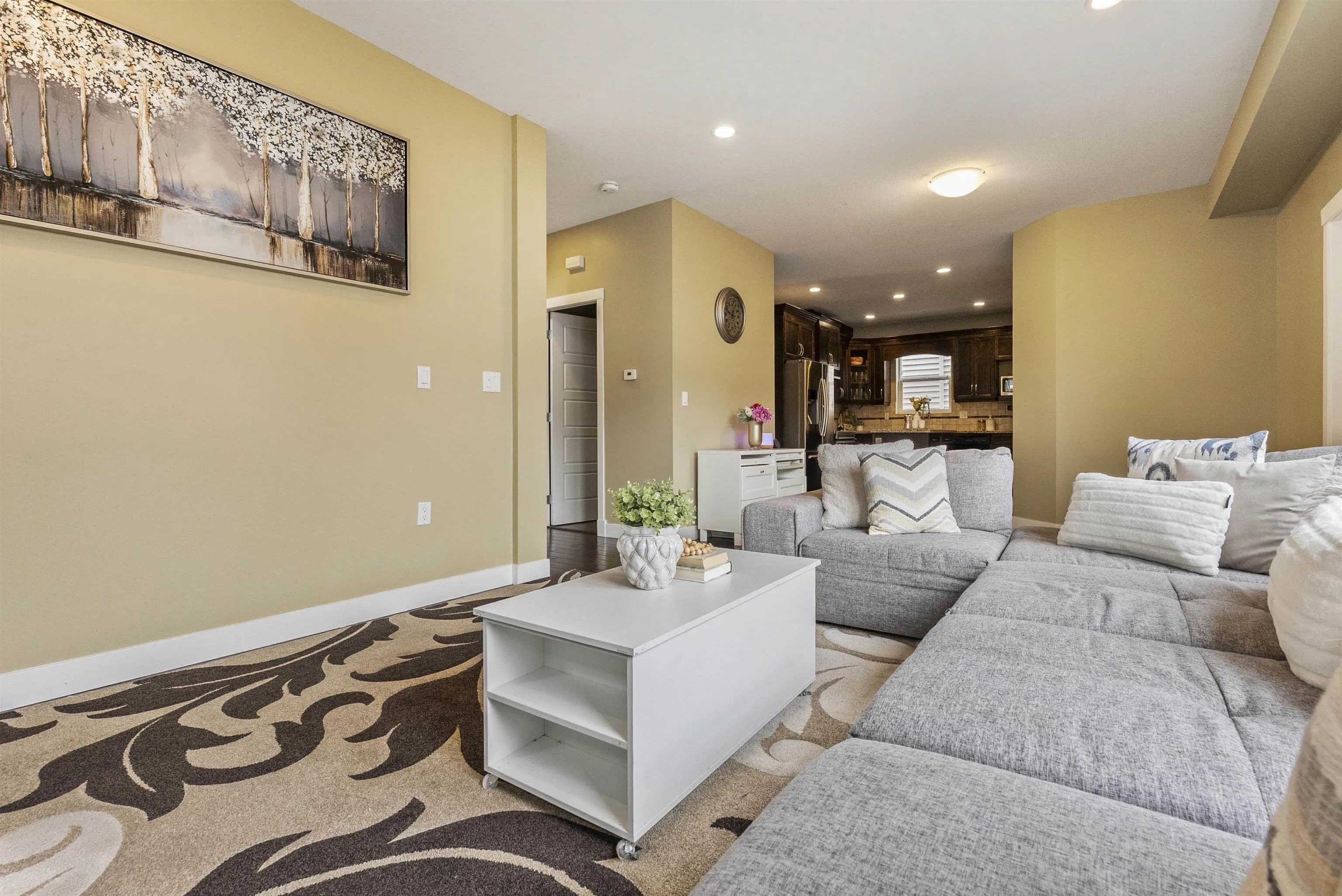 7116 195a Street, Surrey, BC V4N 5Z5 — image 4