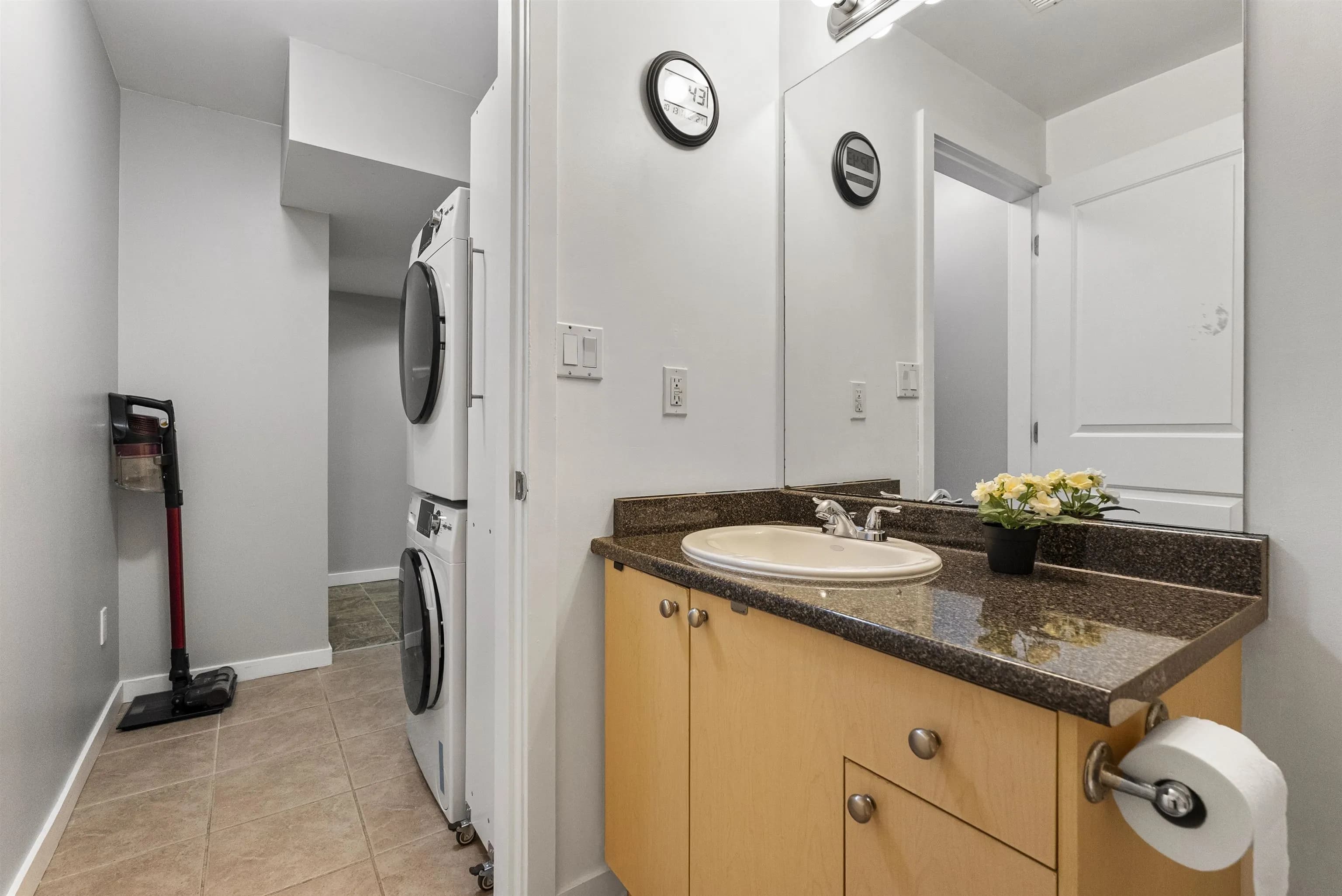 7116 195a Street, Surrey, BC V4N 5Z5 — image 29