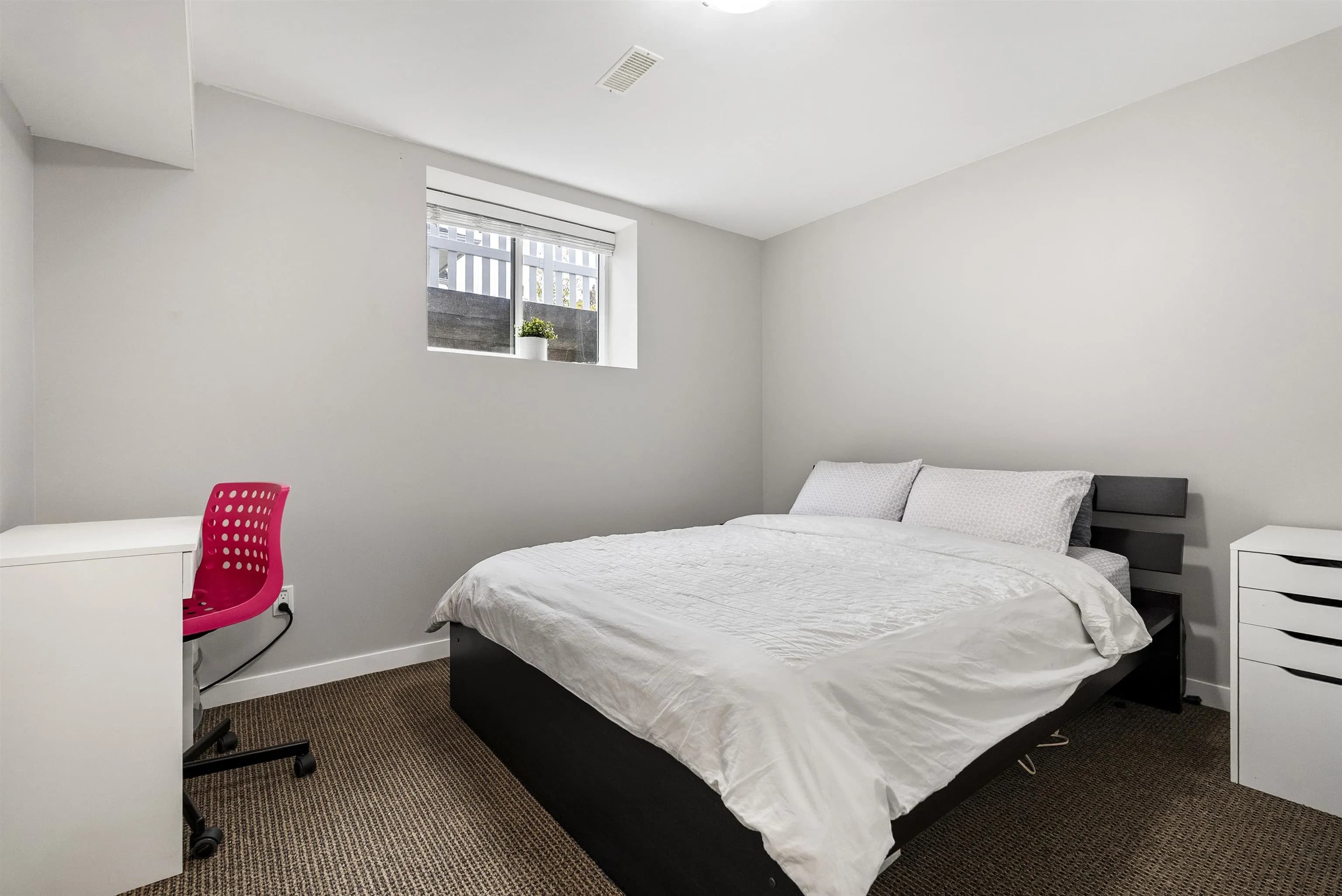 7116 195a Street, Surrey, BC V4N 5Z5 — image 30