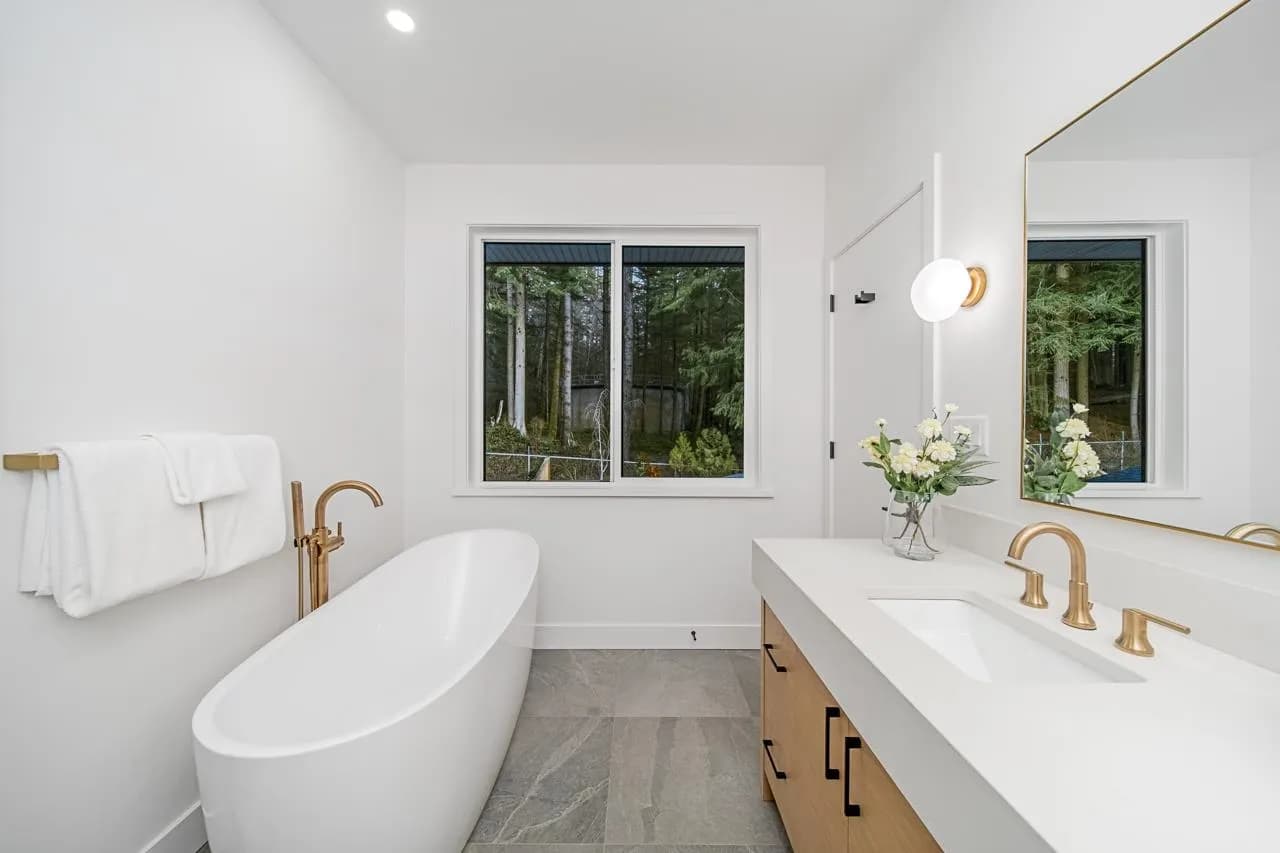 23c Glenmore Drive, West Vancouver, BC V7S 1A5 — image 13