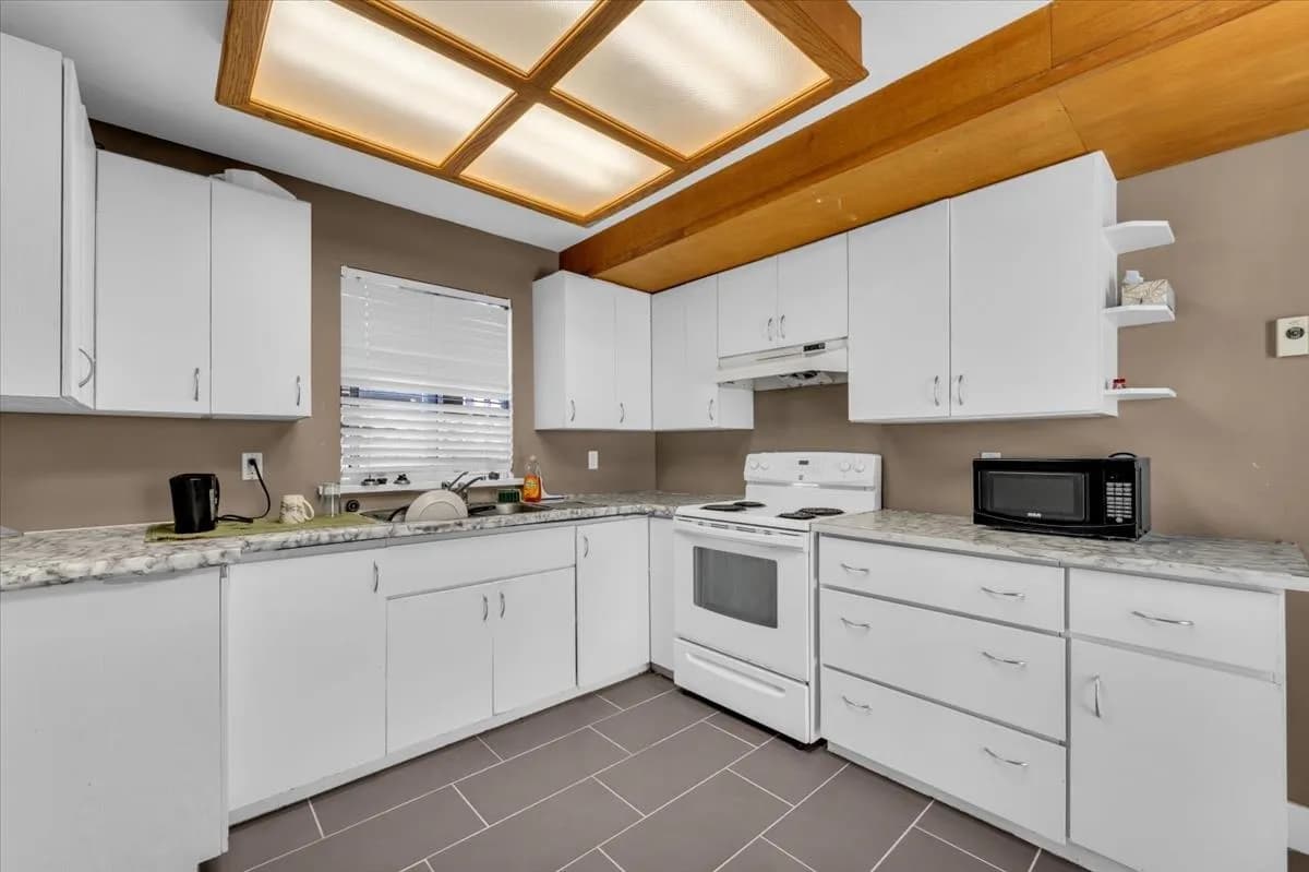 11698 206a Street, Maple Ridge, BC V2X 0X8 — image 21