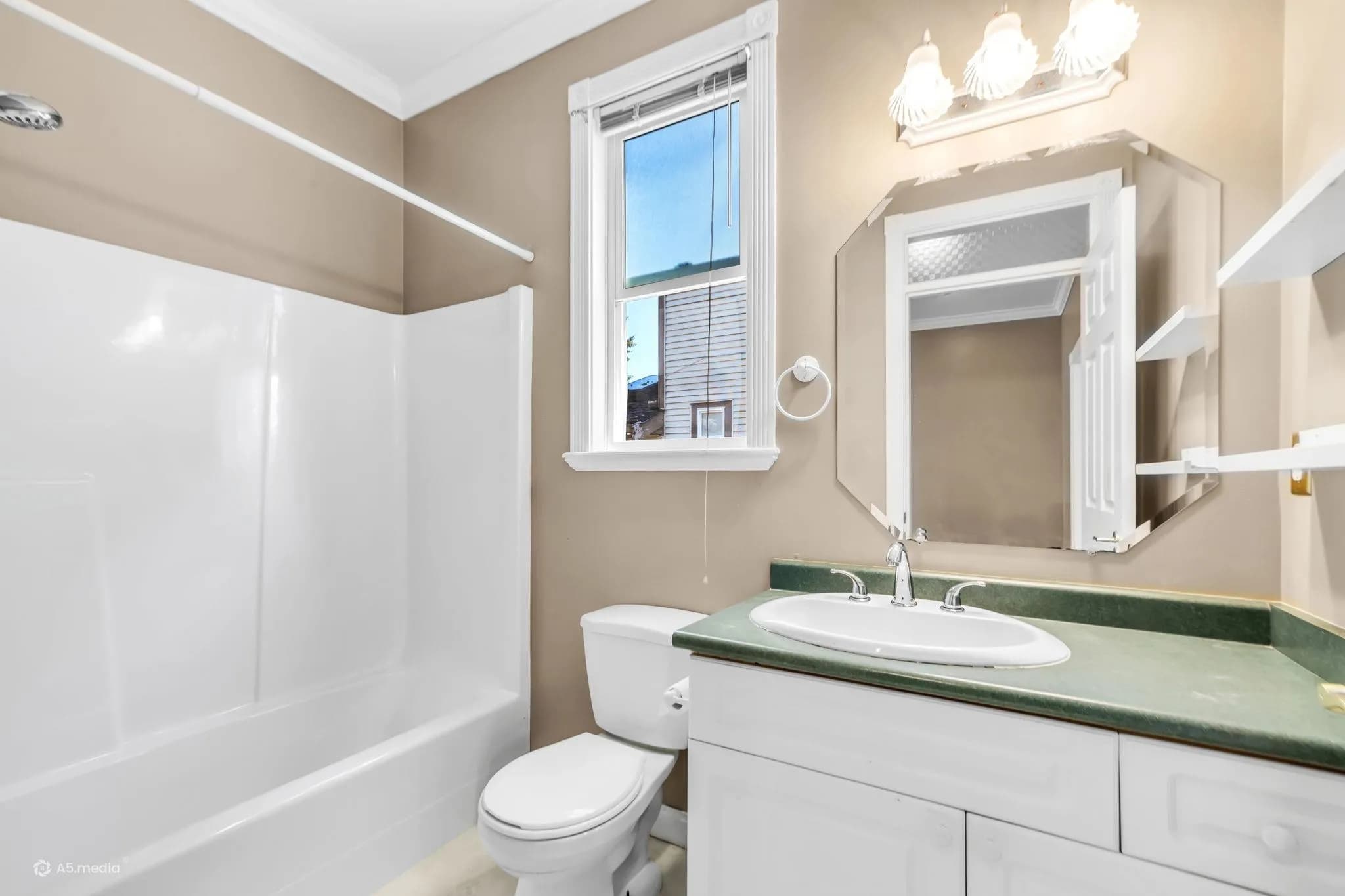 16715 78 Avenue, Surrey, BC V4N 0L8 — image 24
