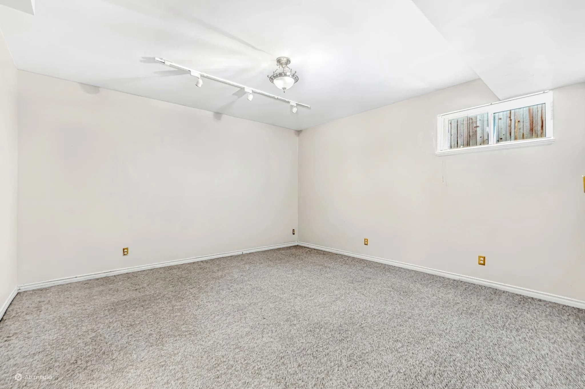 16715 78 Avenue, Surrey, BC V4N 0L8 — image 34