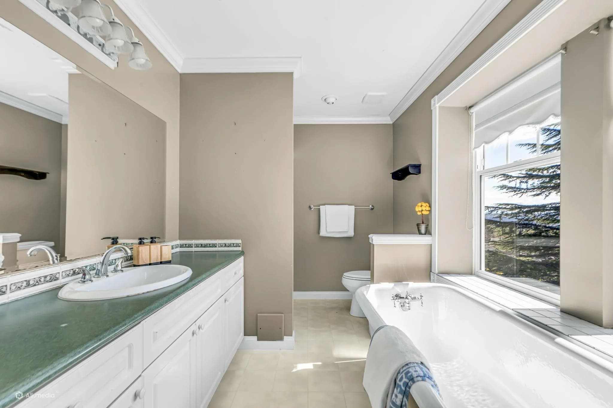 16715 78 Avenue, Surrey, BC V4N 0L8 — image 27