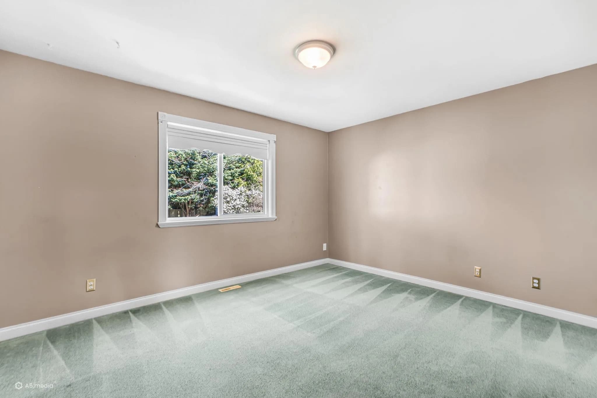 16715 78 Avenue, Surrey, BC V4N 0L8 — image 32