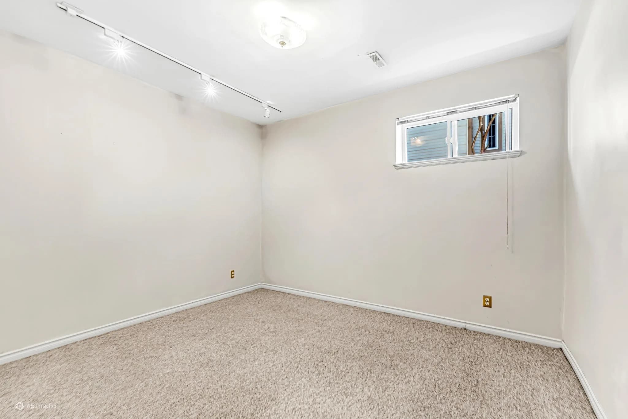 16715 78 Avenue, Surrey, BC V4N 0L8 — image 35