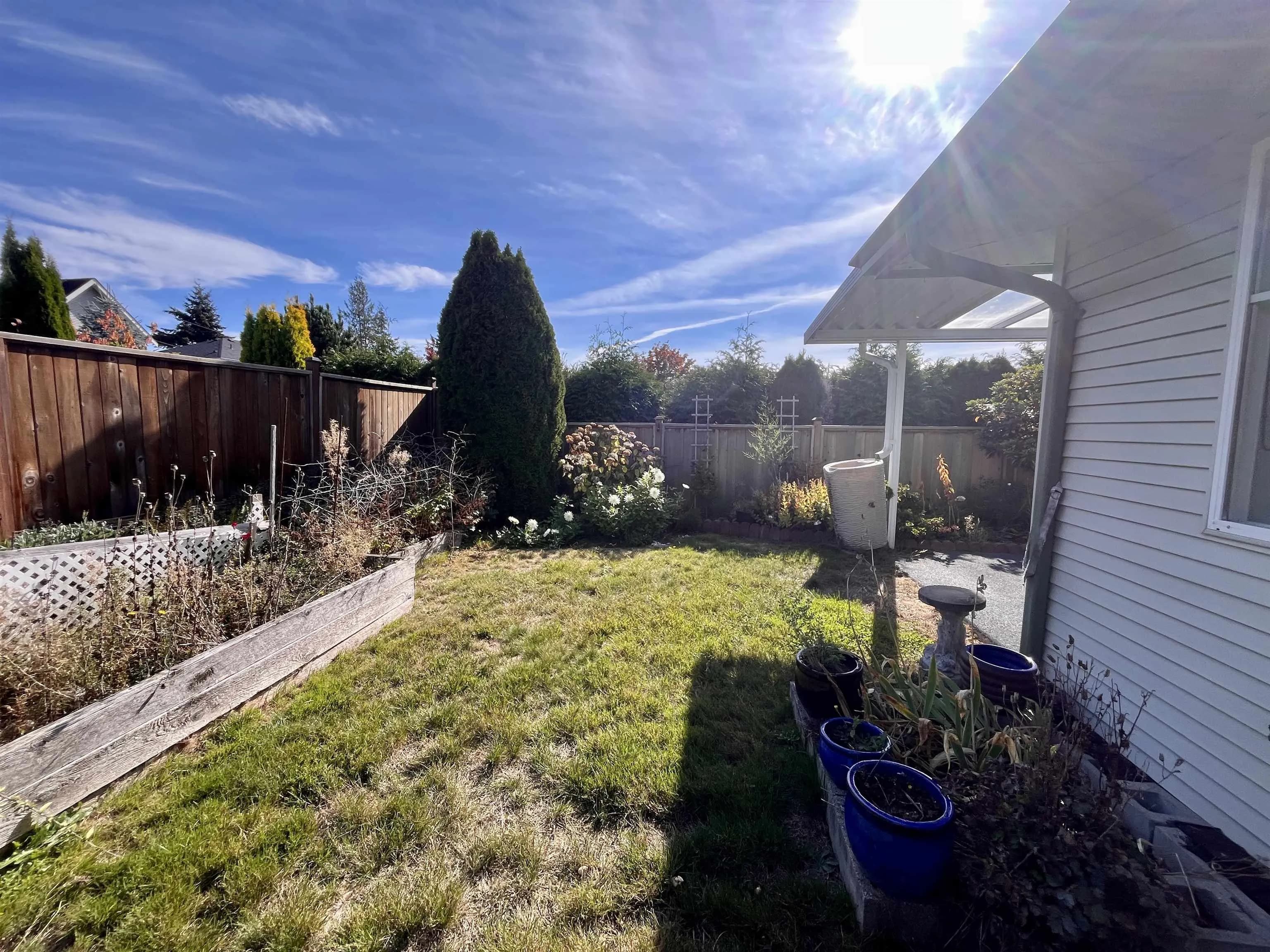 6317 Williams Place, Sechelt, BC V7Z 0M6 — image 27