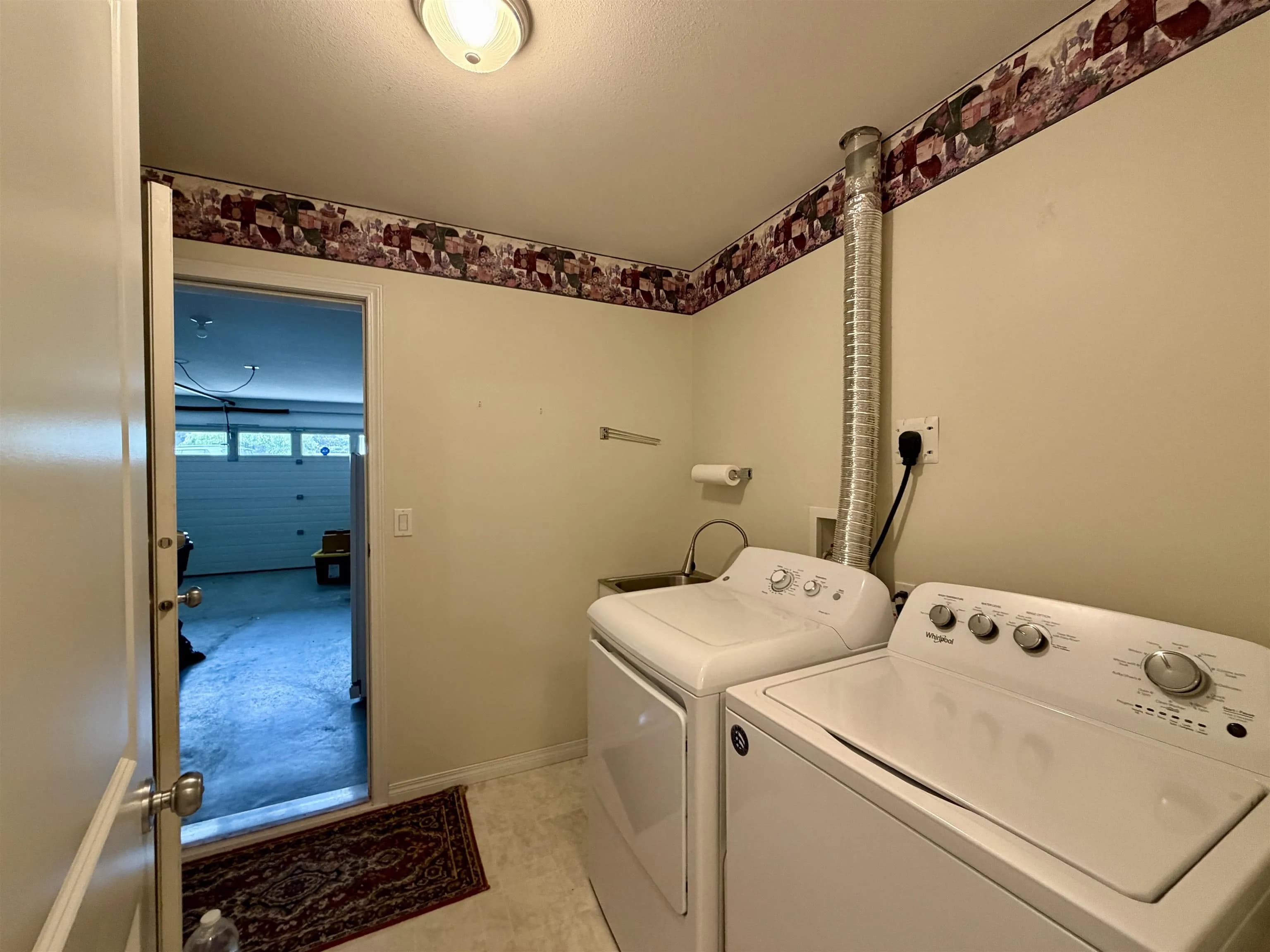 6317 Williams Place, Sechelt, BC V7Z 0M6 — image 23