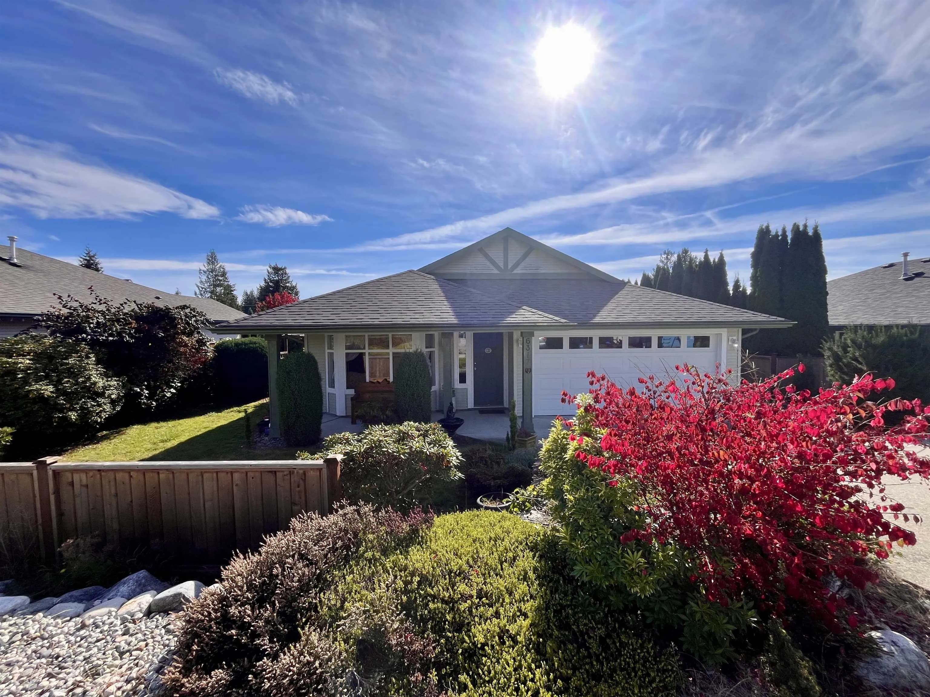 6317 Williams Place, Sechelt, BC V7Z 0M6 — image 1
