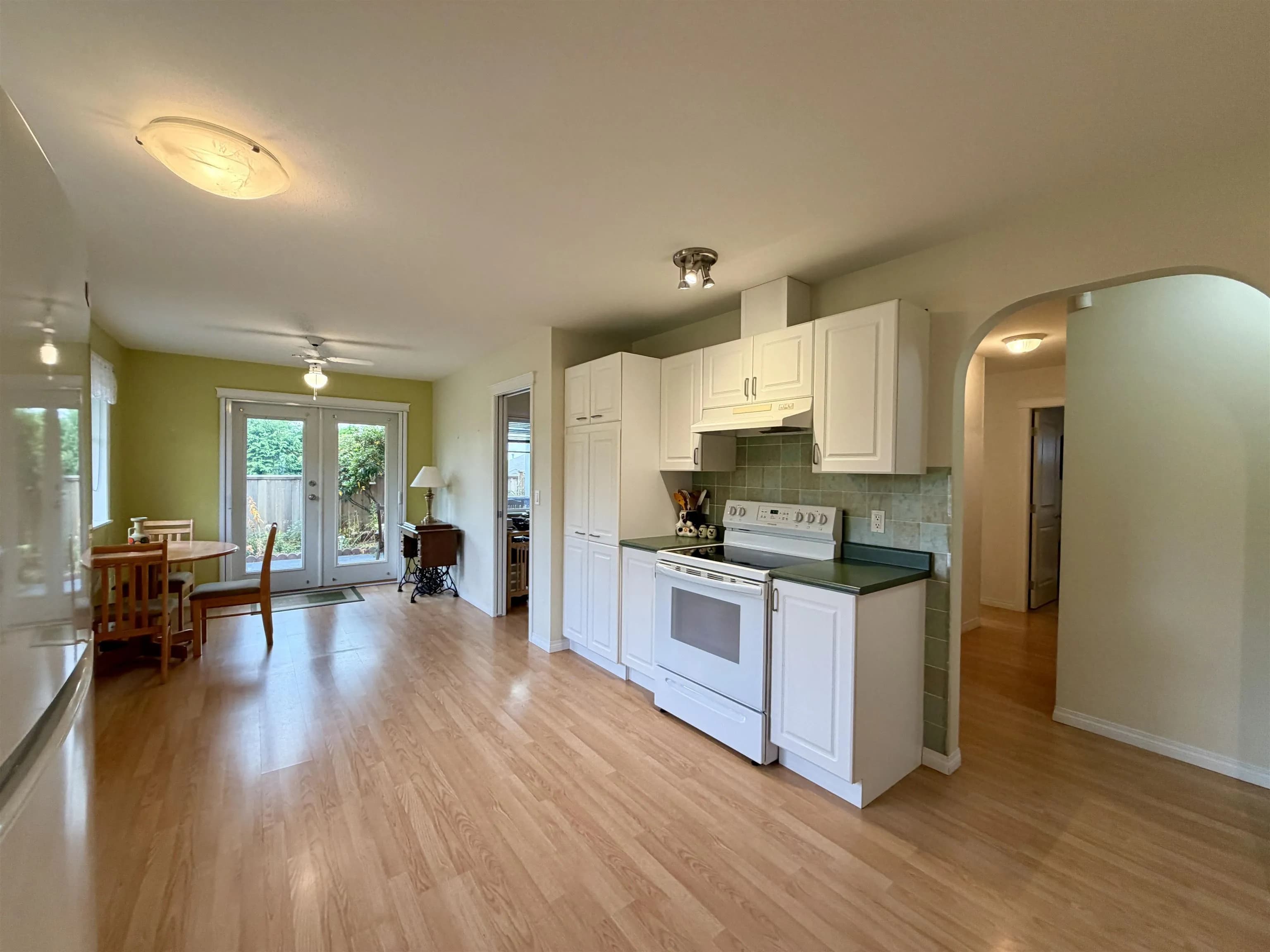 6317 Williams Place, Sechelt, BC V7Z 0M6 — image 9