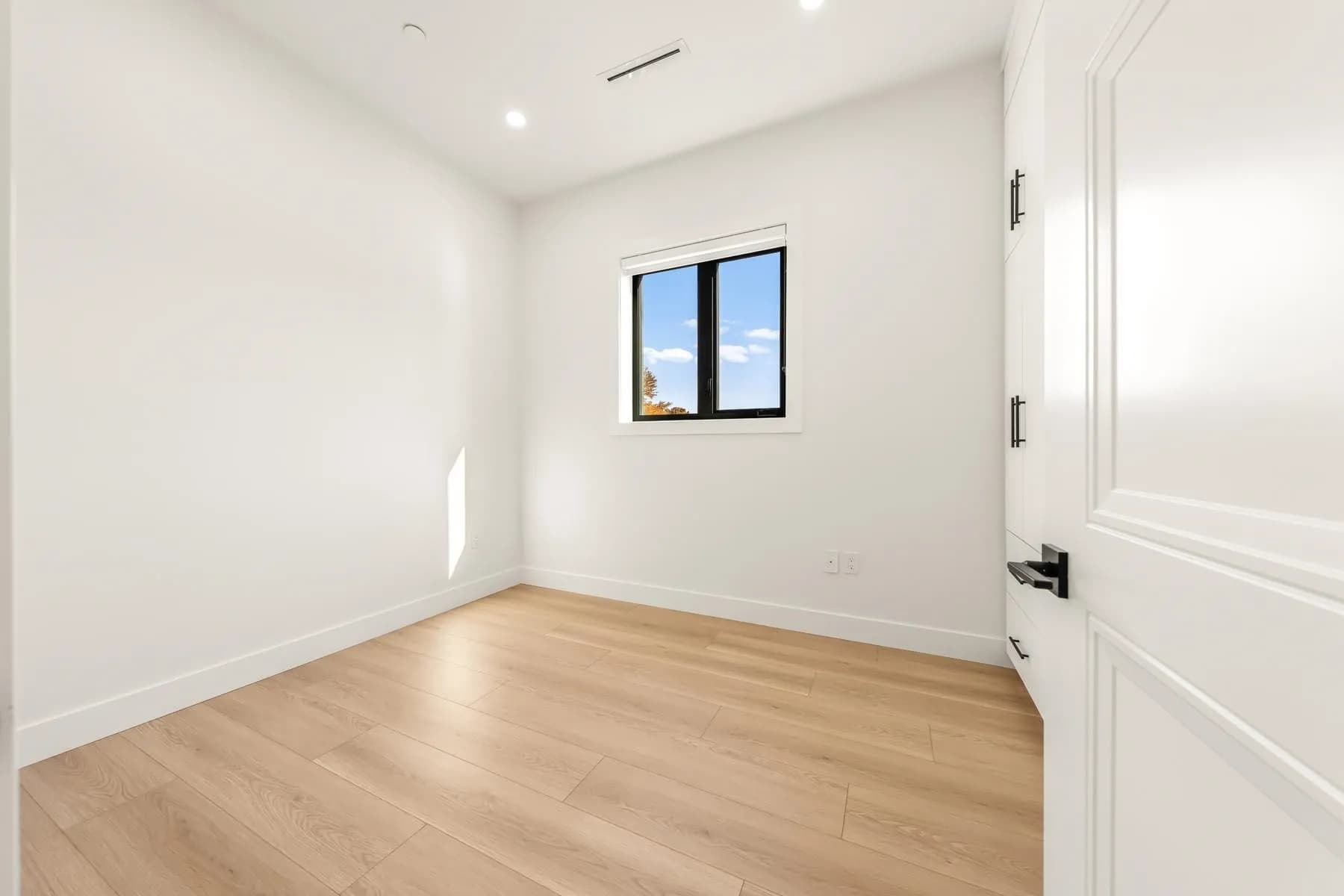 1 2686 Mcgill Street, Vancouver, BC V5K 1H3 — image 18