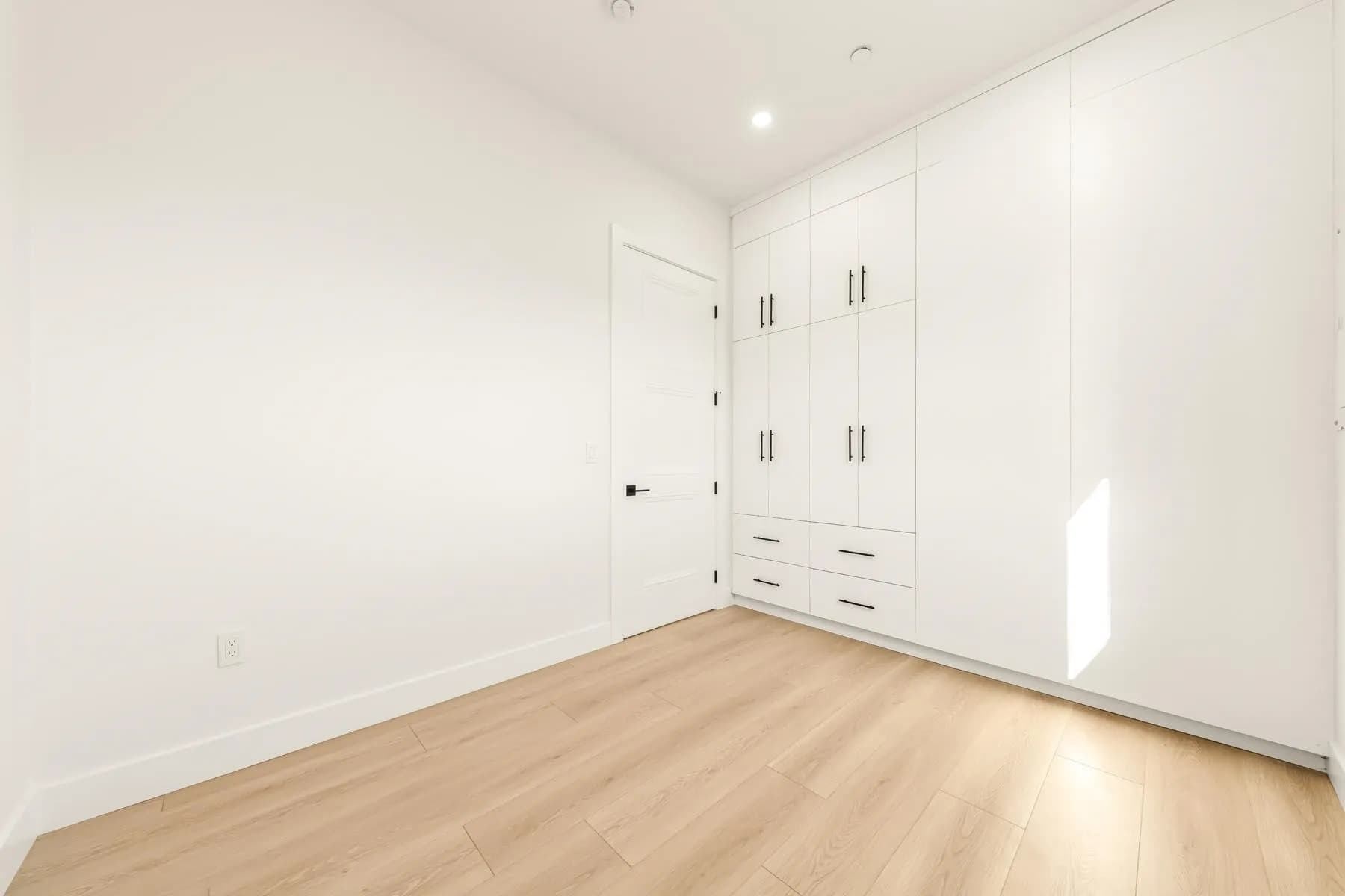 1 2686 Mcgill Street, Vancouver, BC V5K 1H3 — image 15