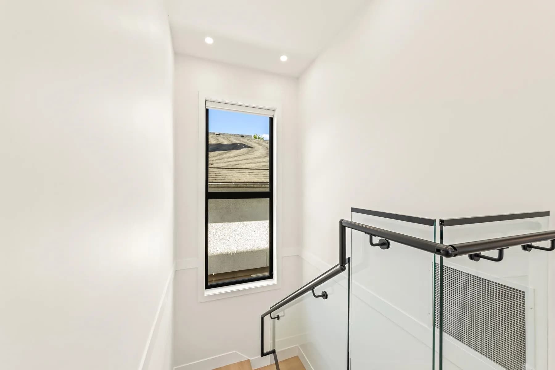 1 2686 Mcgill Street, Vancouver, BC V5K 1H3 — image 23