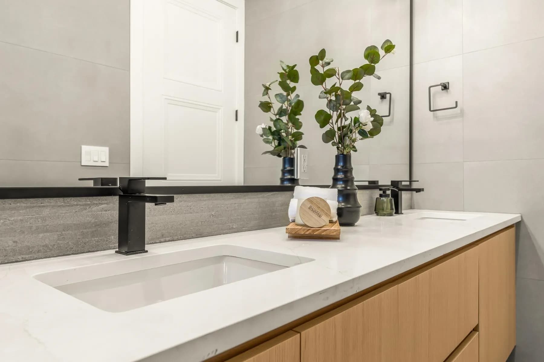 2 2686 Mcgill Street, Vancouver, BC V5K 1H3 — image 22