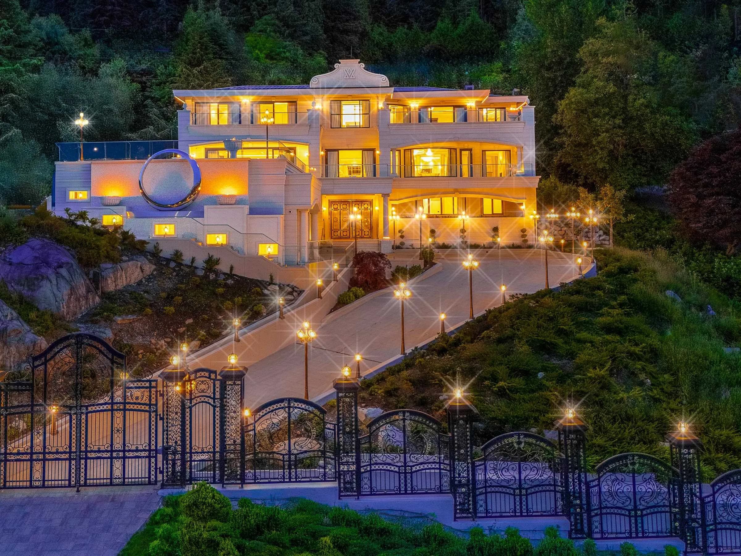 1121 Crestline Road, West Vancouver, BC V7P 3S8 — image 1