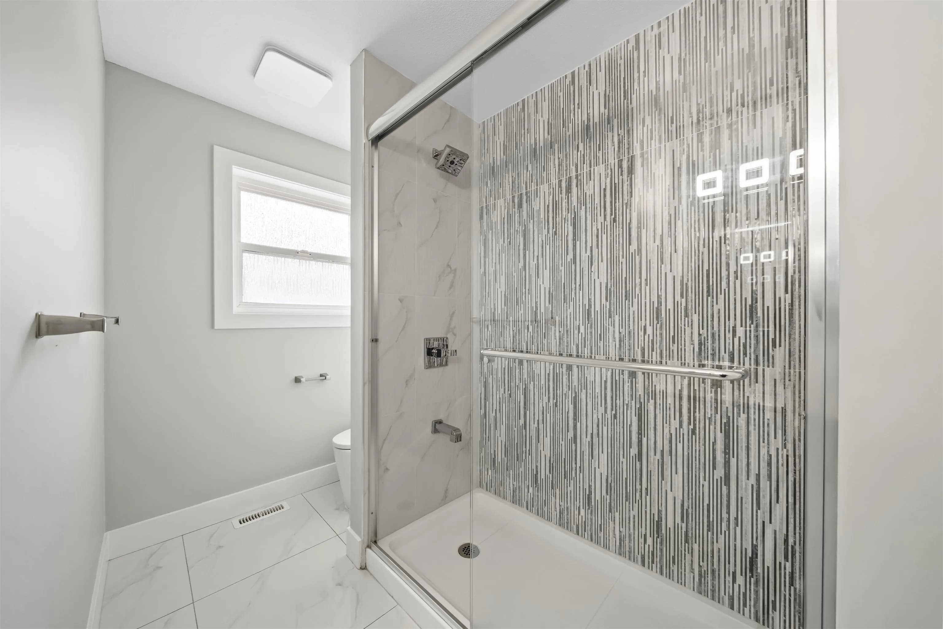 18018 60 Avenue, Surrey, BC V3S 1V6 — image 21
