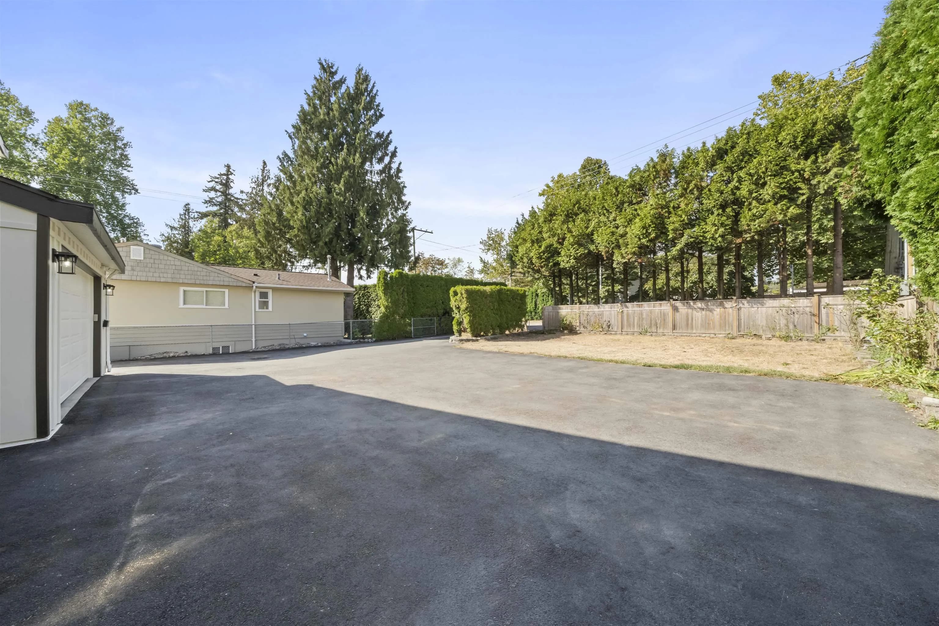 18018 60 Avenue, Surrey, BC V3S 1V6 — image 34
