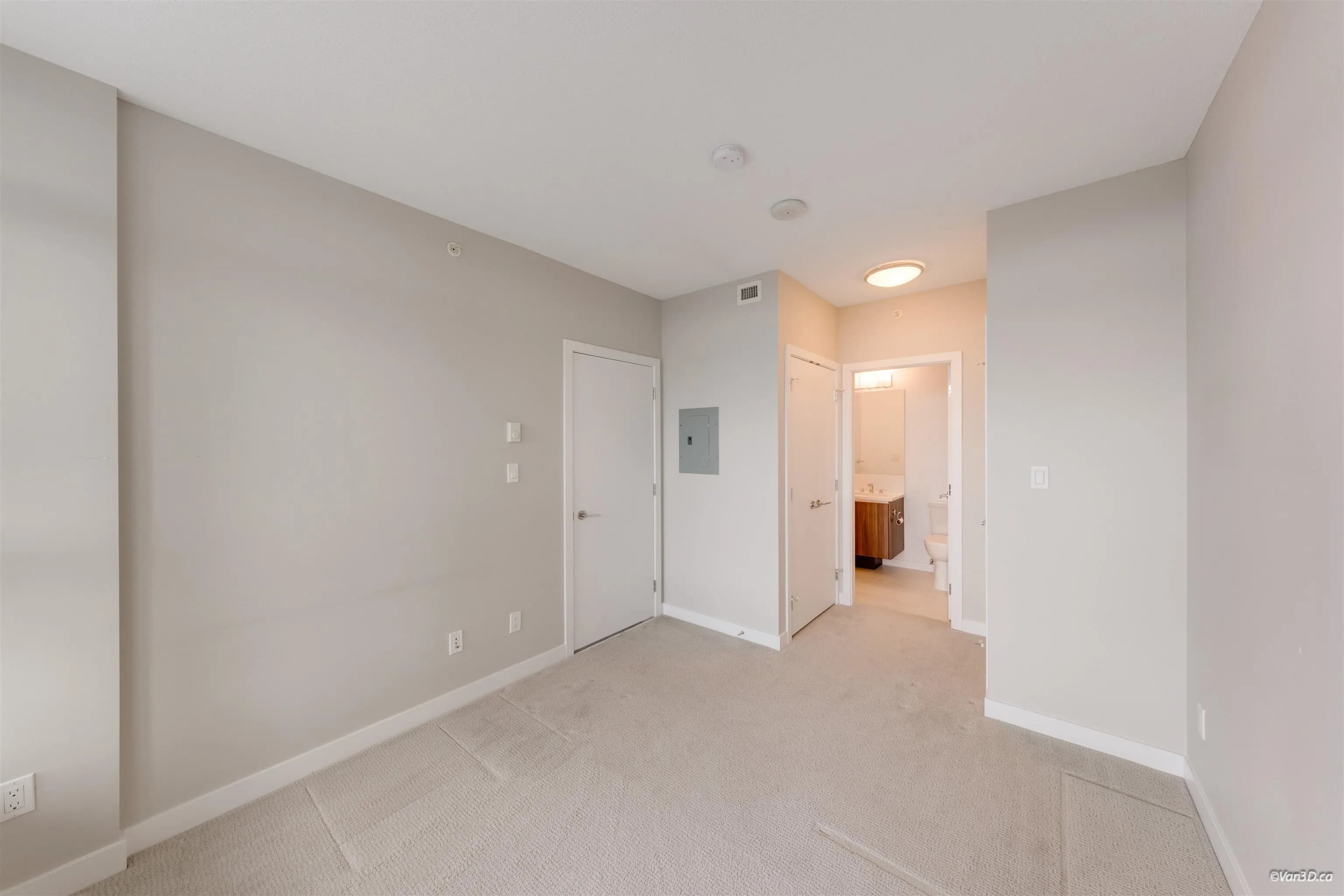 602 4900 Lennox Lane, Burnaby, BC V5H 0G9 — image 8