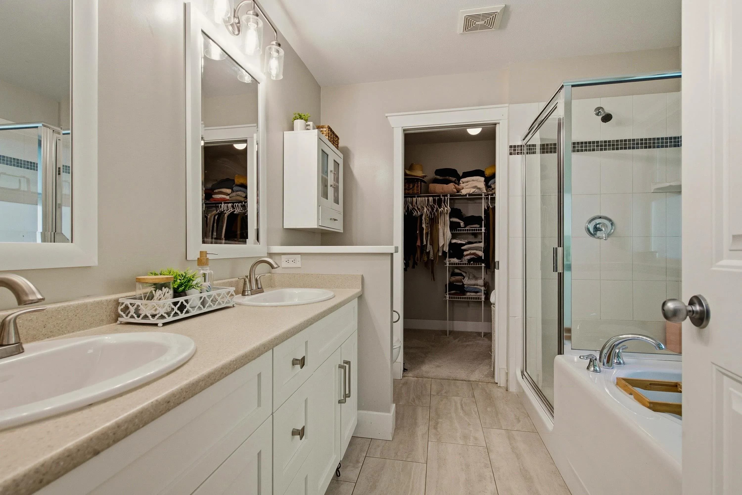16329 61a Avenue, Surrey, BC V3S 3W2 — image 25