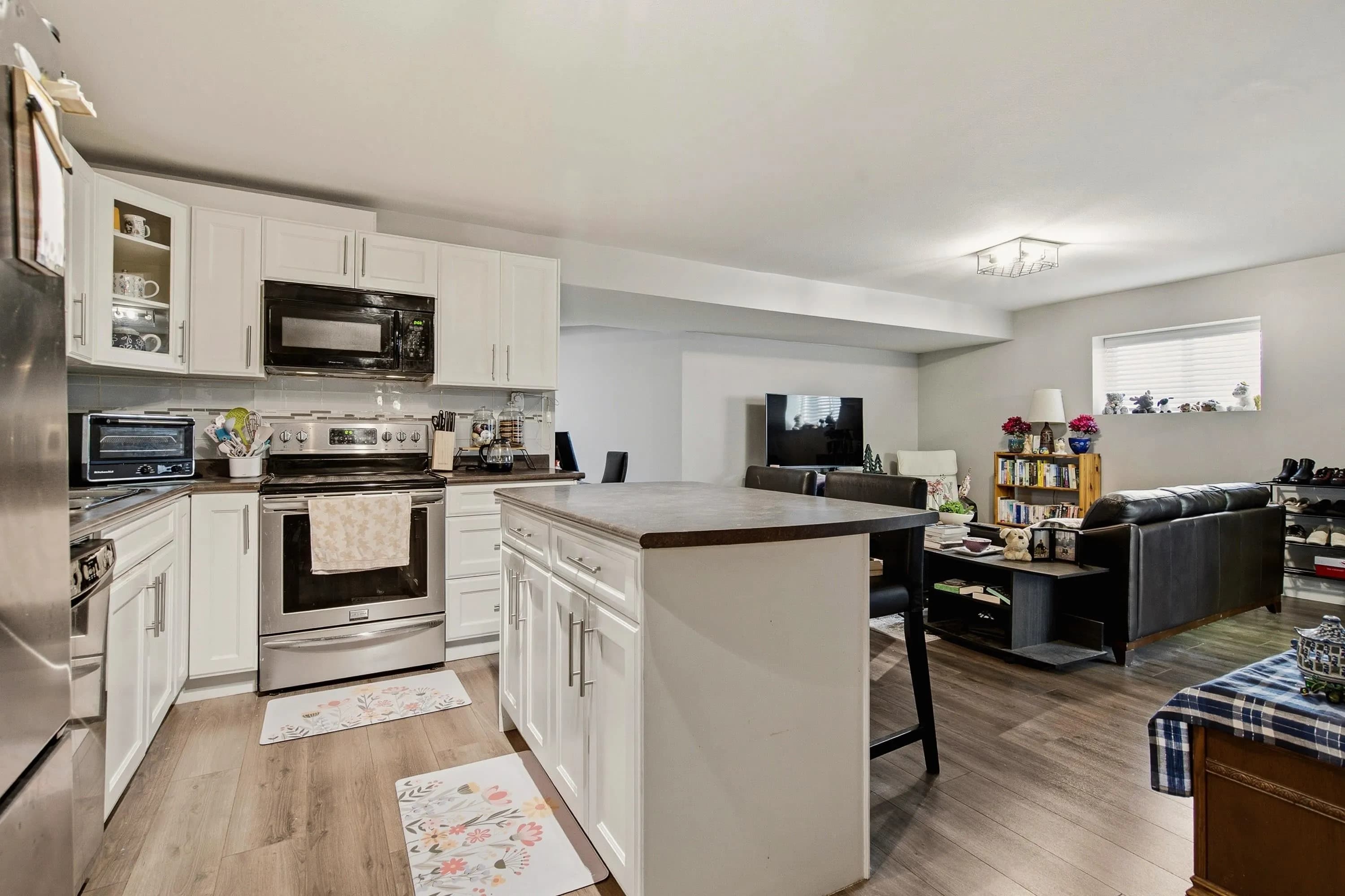 16329 61a Avenue, Surrey, BC V3S 3W2 — image 33