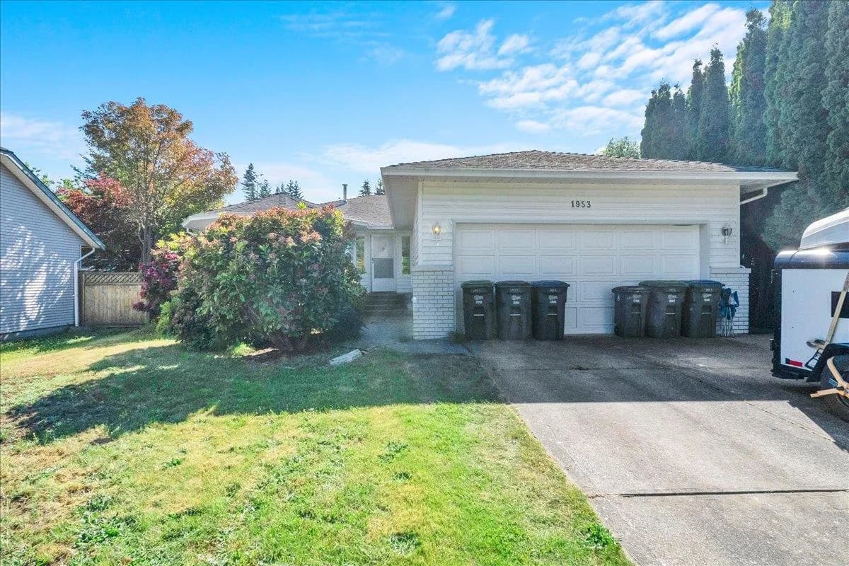 1953 158a Street, Surrey, BC V4A 8G9 — image 1