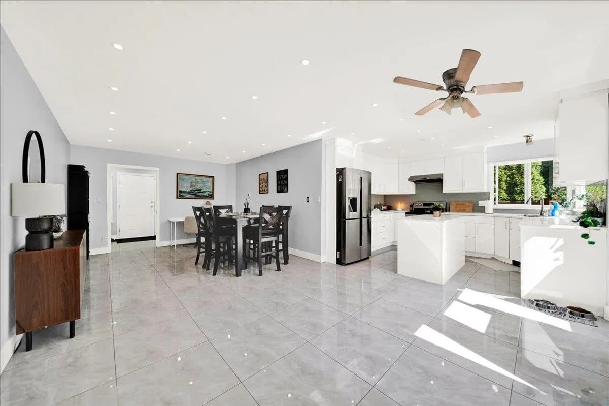 1953 158a Street, Surrey, BC V4A 8G9 — image 5