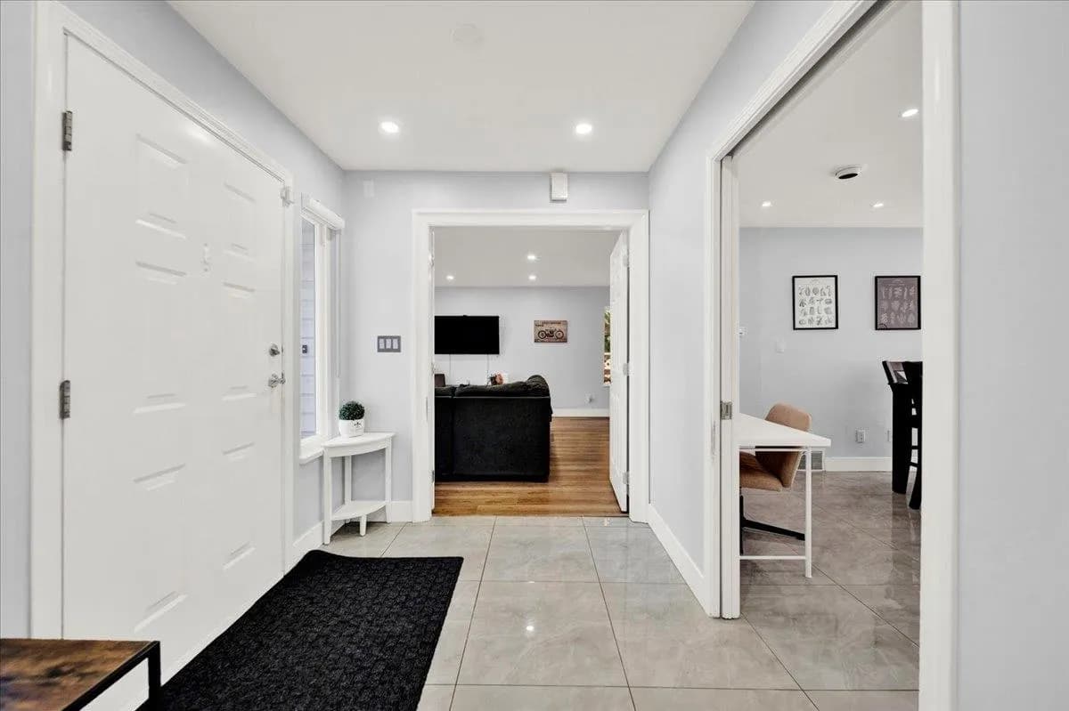 1953 158a Street, Surrey, BC V4A 8G9 — image 27