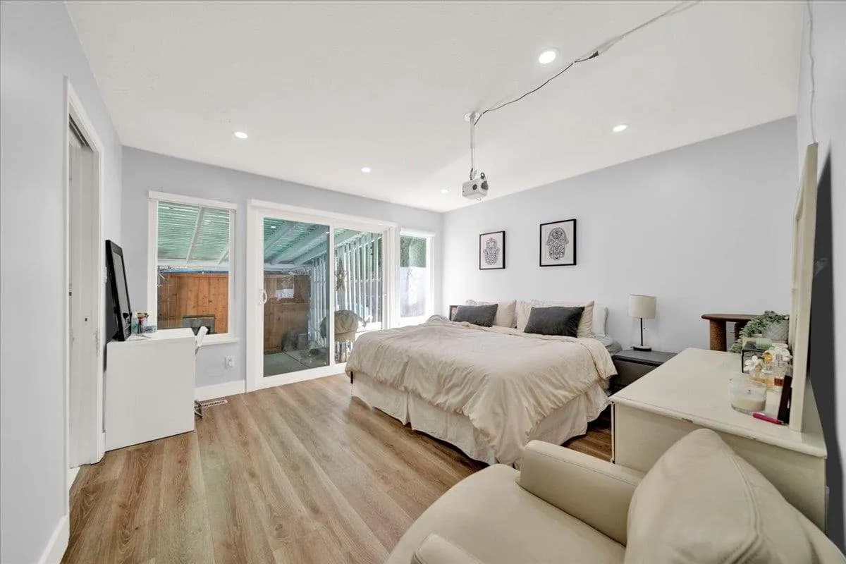 1953 158a Street, Surrey, BC V4A 8G9 — image 30
