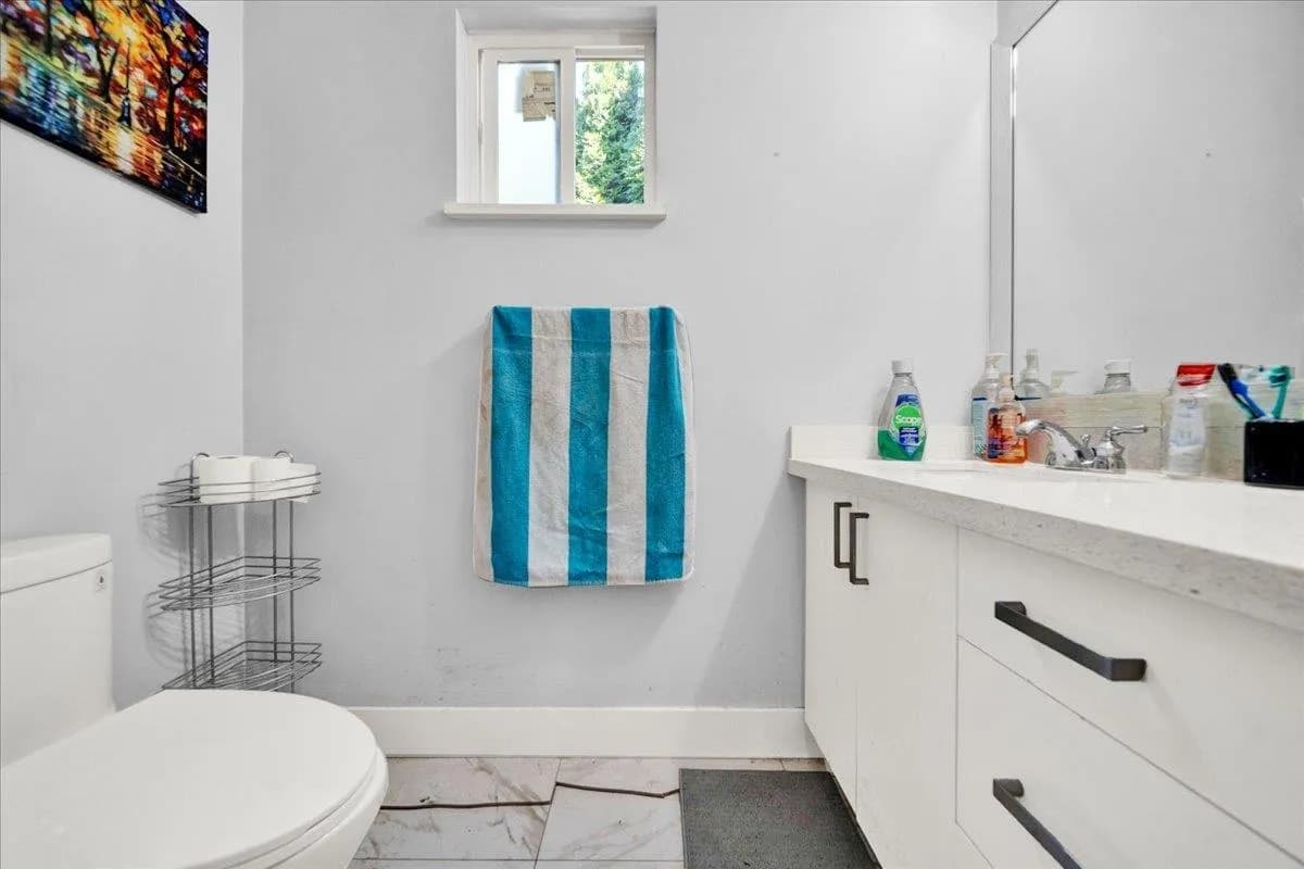 1953 158a Street, Surrey, BC V4A 8G9 — image 18