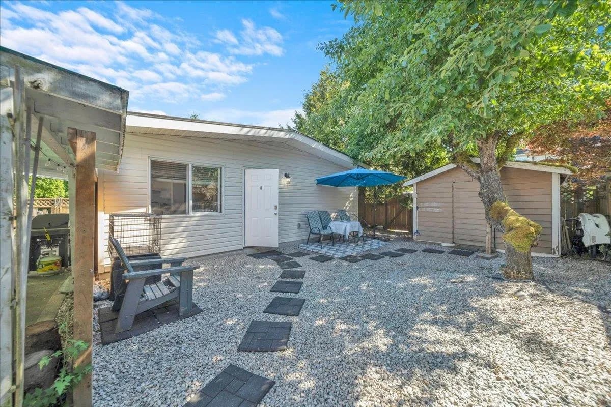 1953 158a Street, Surrey, BC V4A 8G9 — image 13