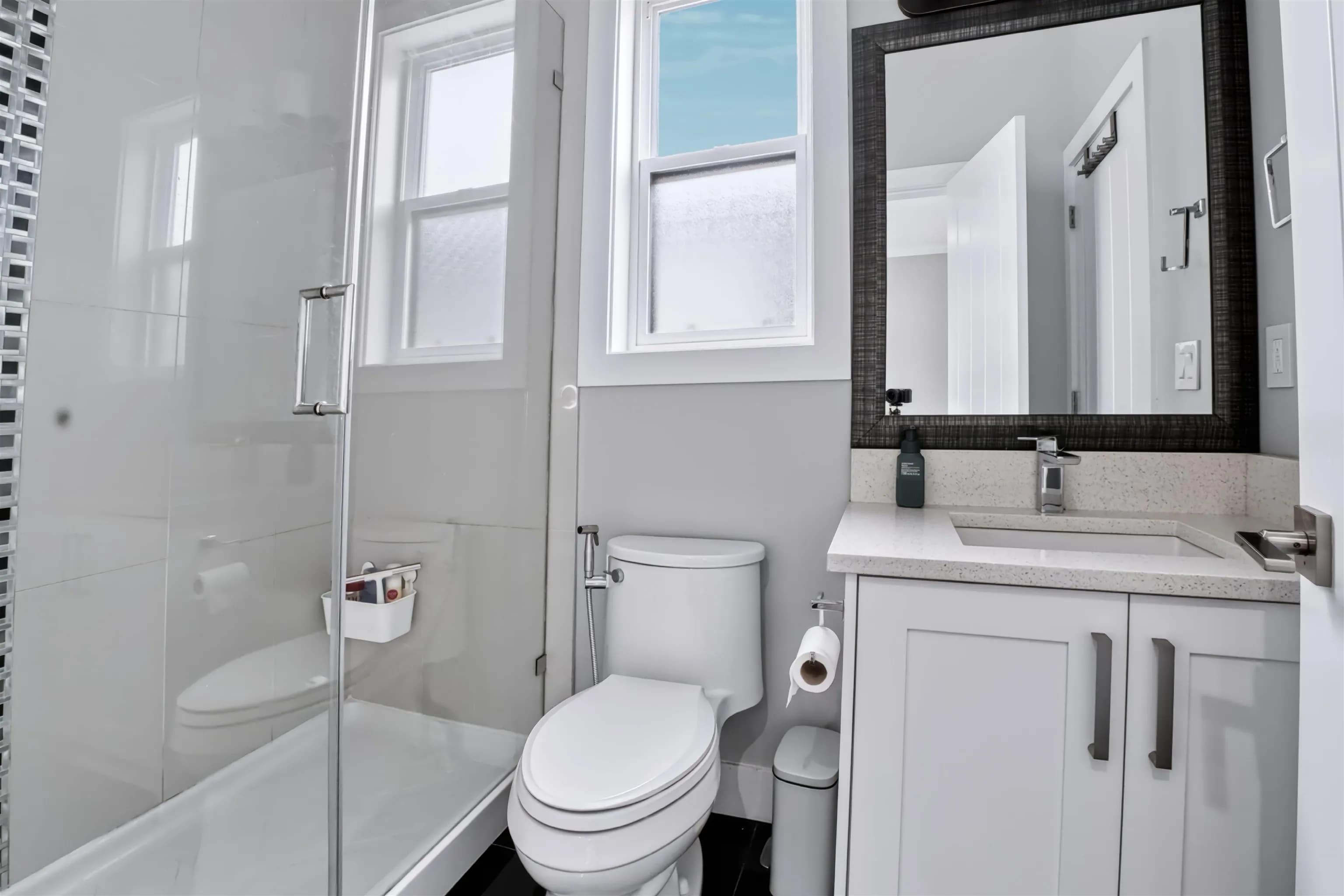 16772 16a Avenue, Surrey, BC V3Z 0T3 — image 24