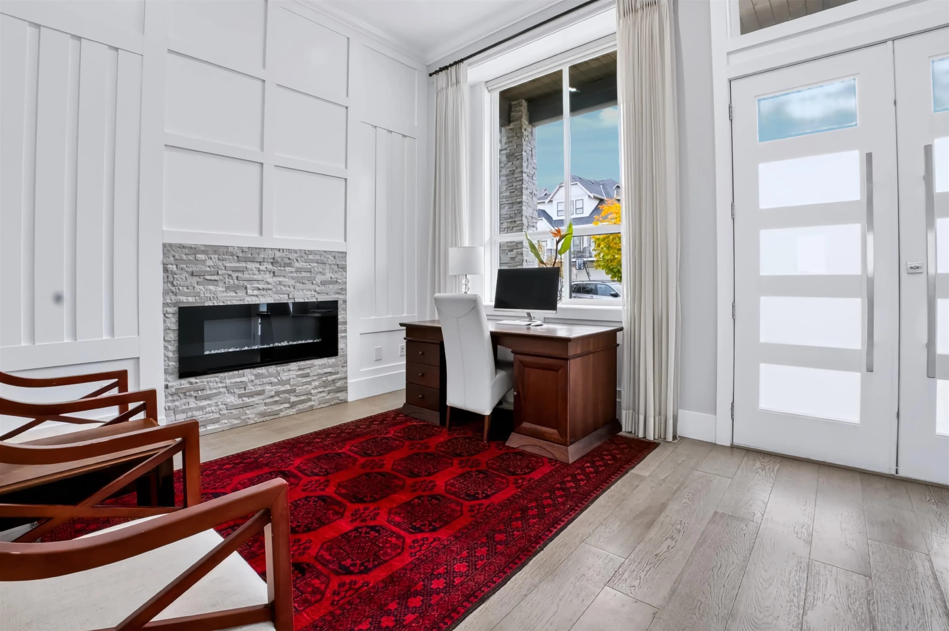 16772 16a Avenue, Surrey, BC V3Z 0T3 — image 2