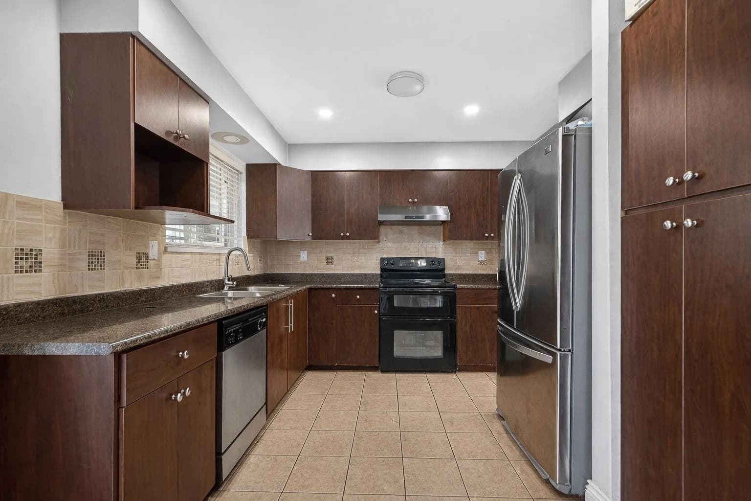 12959 Carluke Crescent, Surrey, BC V3V 6R5 — image 10