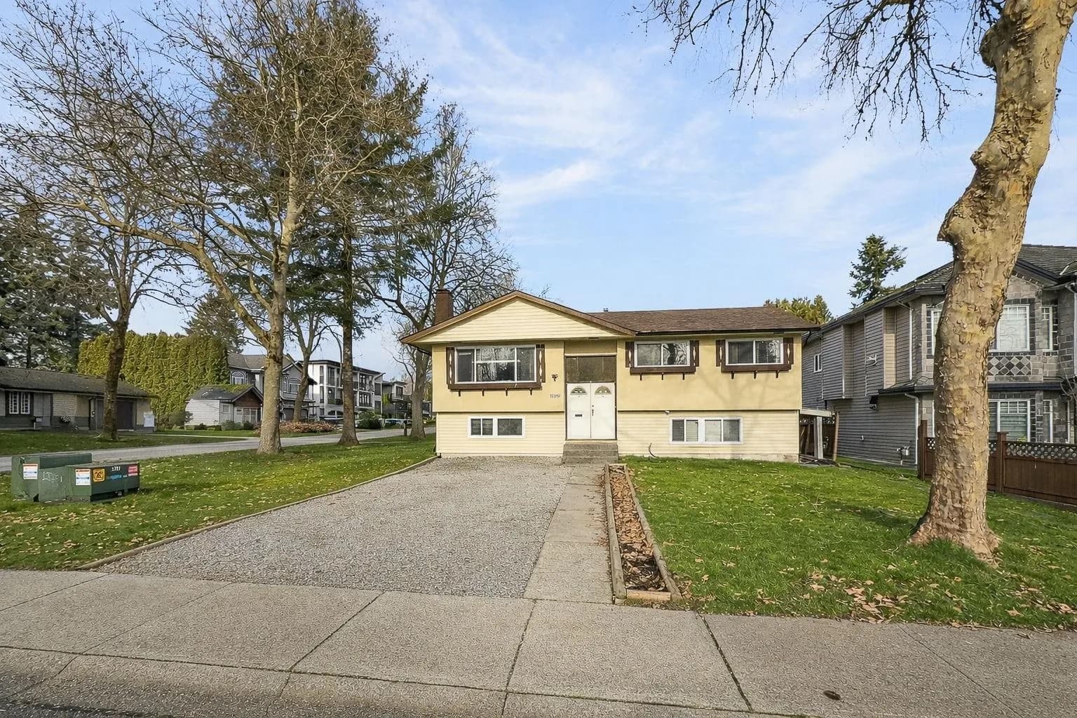 12959 Carluke Crescent, Surrey, BC V3V 6R5 — image 1