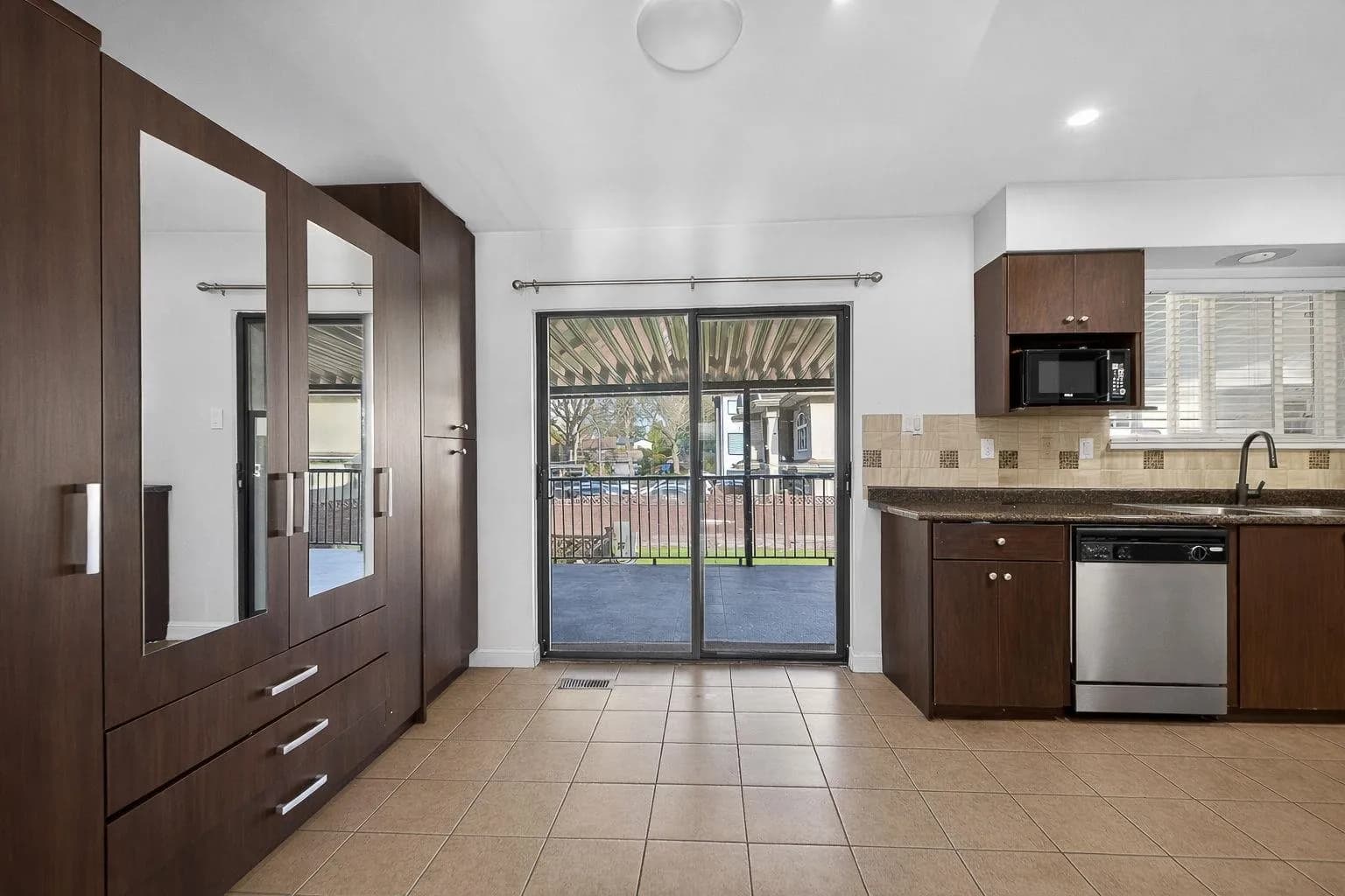 12959 Carluke Crescent, Surrey, BC V3V 6R5 — image 9