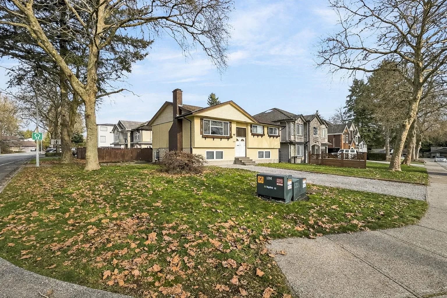 12959 Carluke Crescent, Surrey, BC V3V 6R5 — image 2