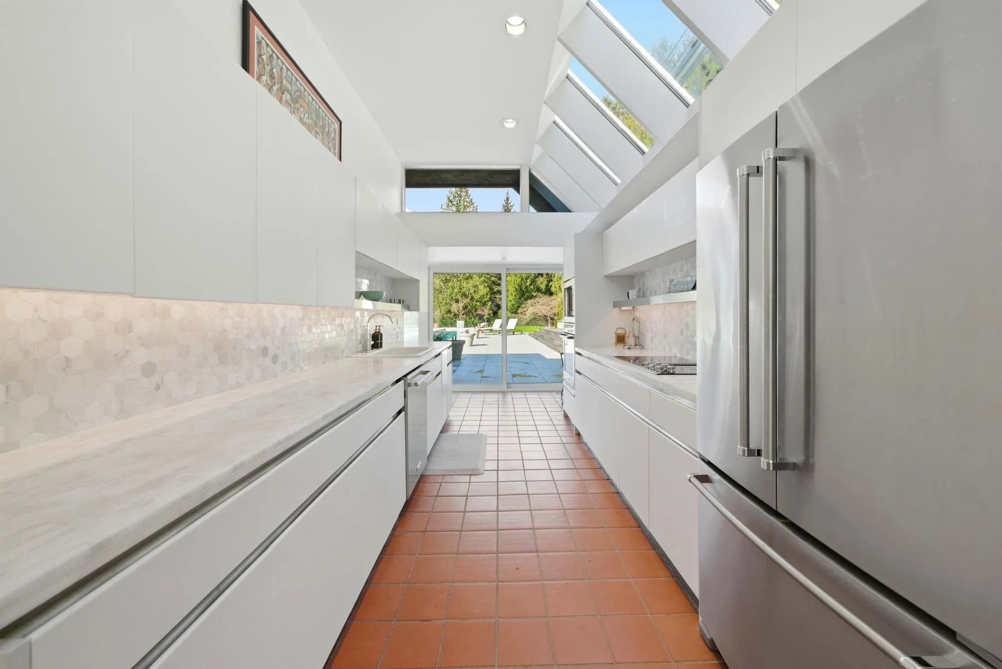 5210 Marine Drive, West Vancouver, BC V7W 2P8 — image 10
