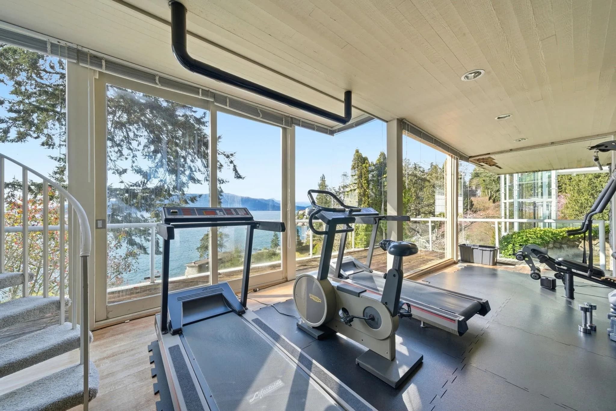 5210 Marine Drive, West Vancouver, BC V7W 2P8 — image 18