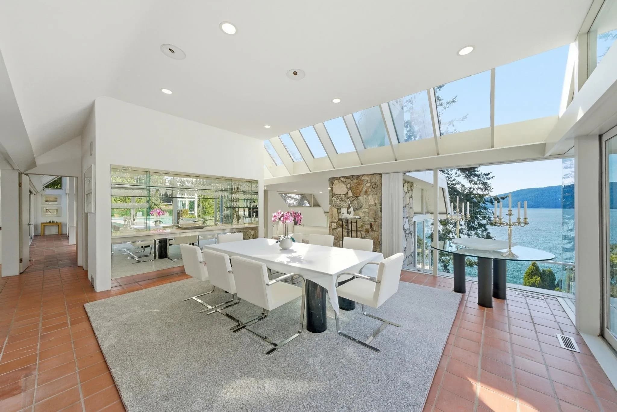 5210 Marine Drive, West Vancouver, BC V7W 2P8 — image 15
