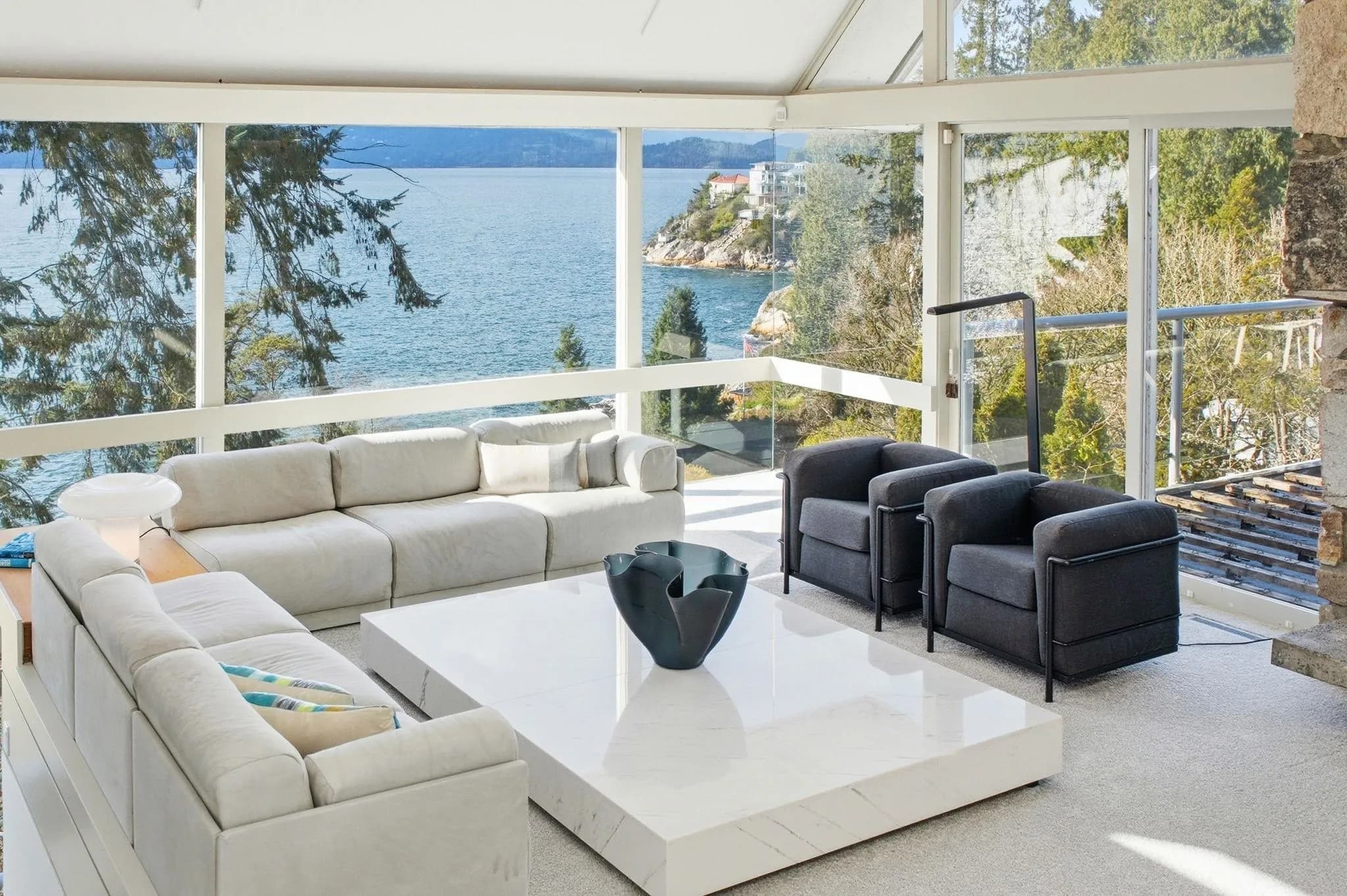 5210 Marine Drive, West Vancouver, BC V7W 2P8 — image 8