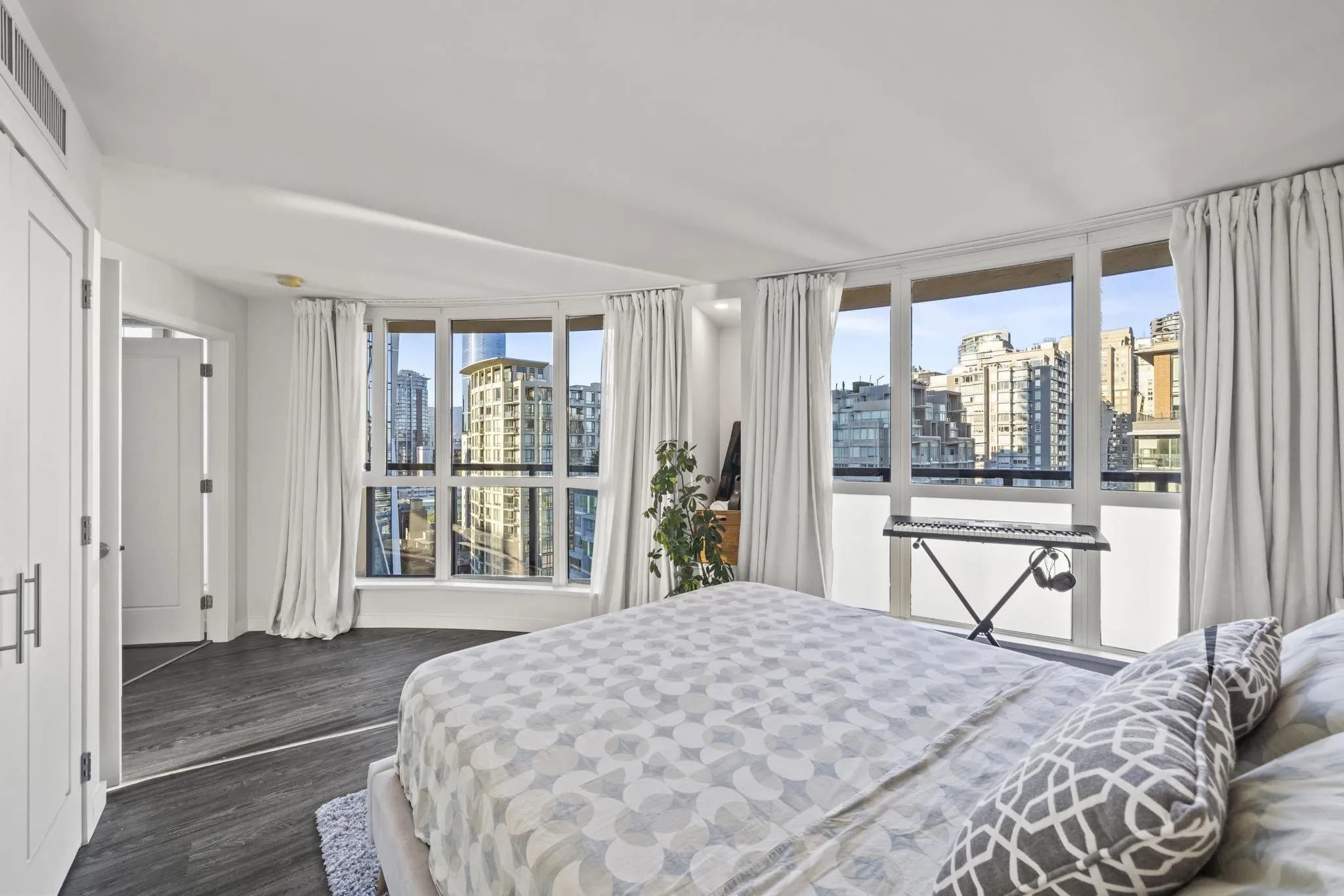 1704 488 Helmcken Street, Vancouver, BC V6B 6E4 — image 23