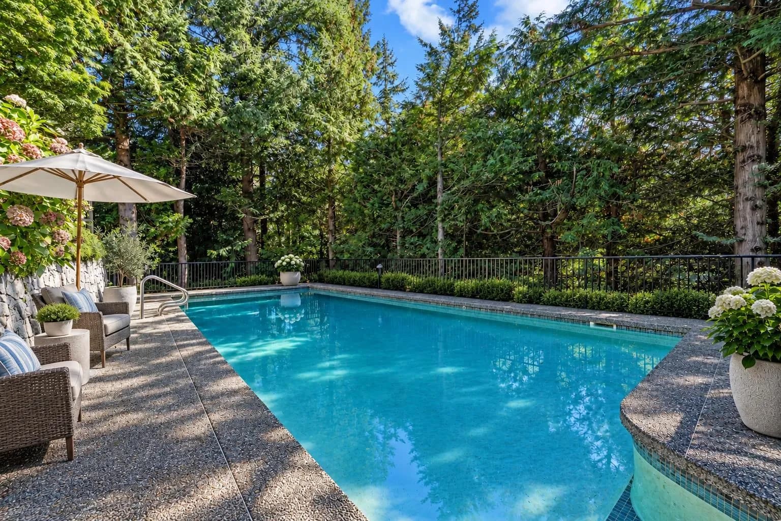 6250 Summit Avenue, West Vancouver, BC V7W 1Y2 — image 3