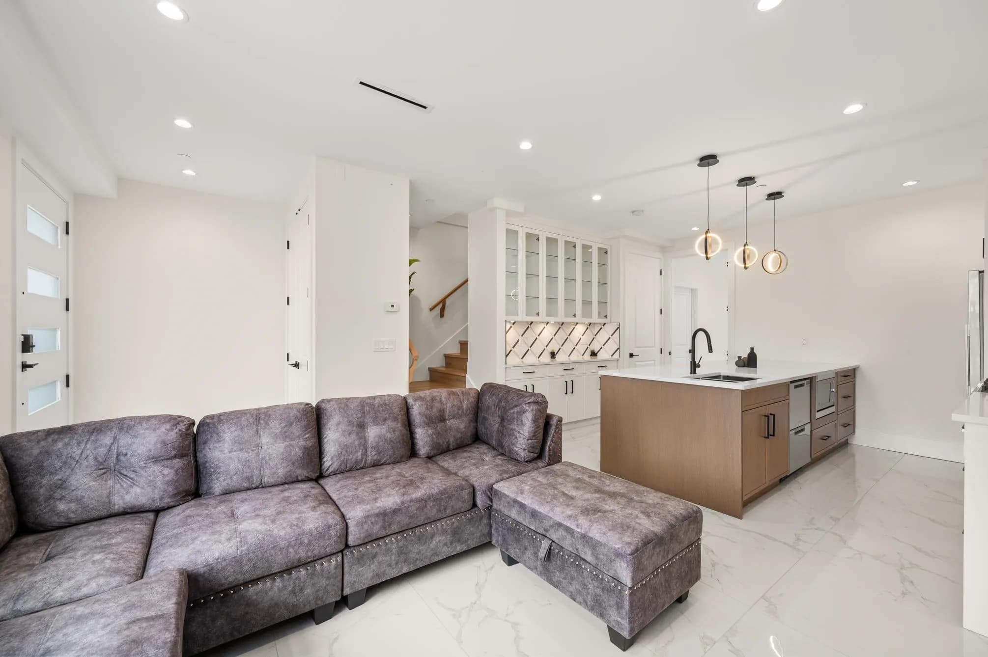 1371 E 63rd Avenue, Vancouver, BC V5X 2L5 — image 4