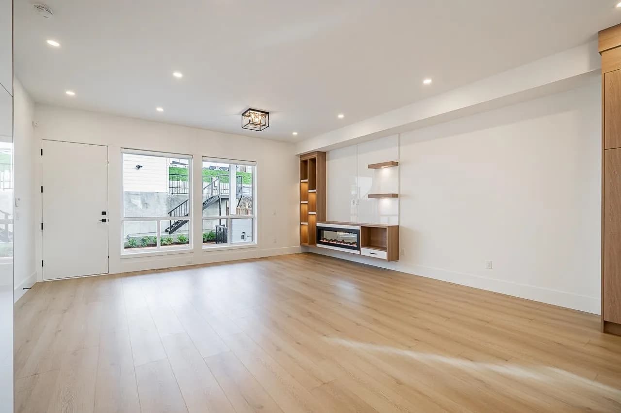 16685 16 Avenue, Surrey, BC V3S 9X7 — image 4