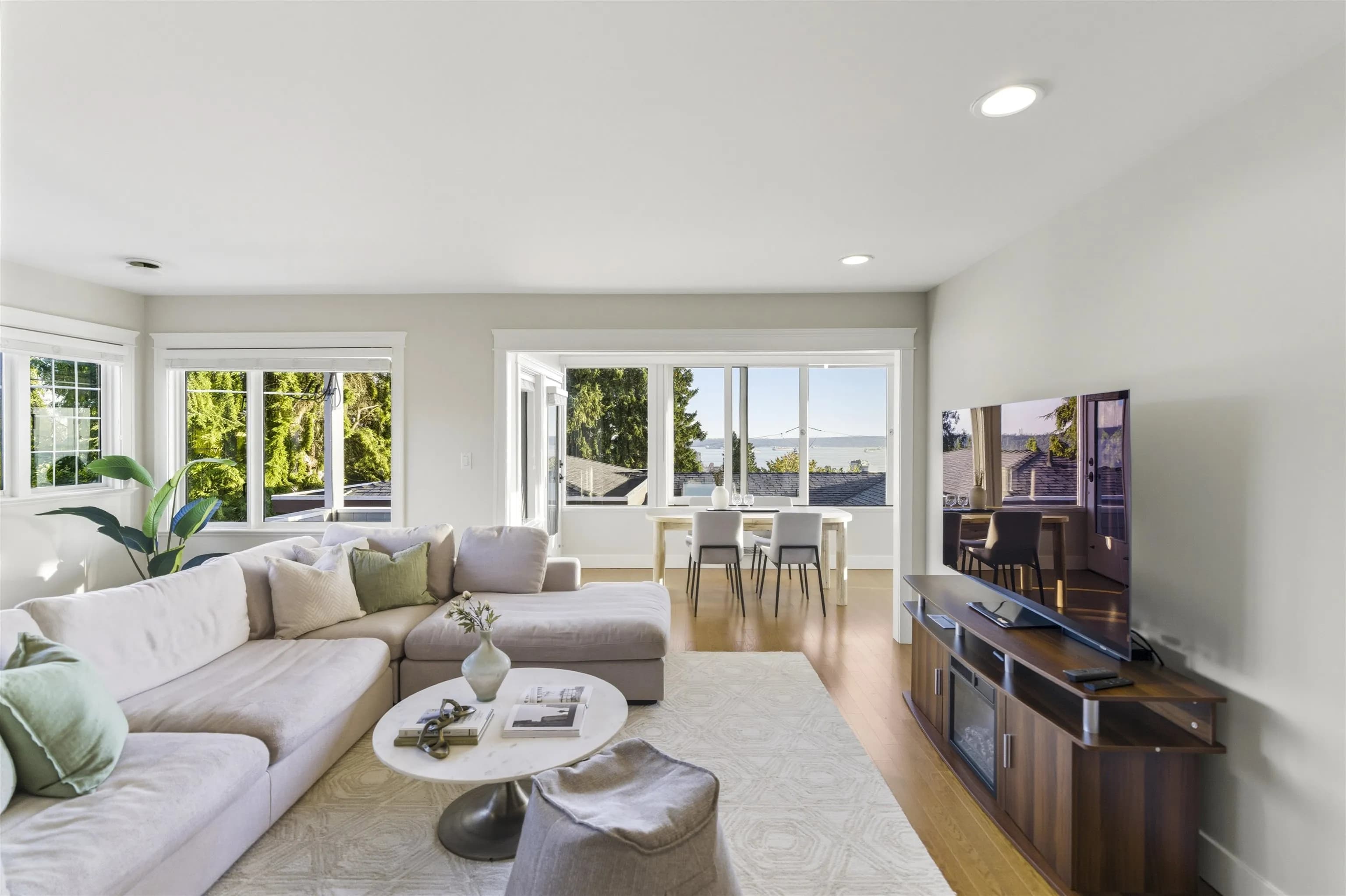 1631 22nd Street, West Vancouver, BC V7V 4E2 — image 15