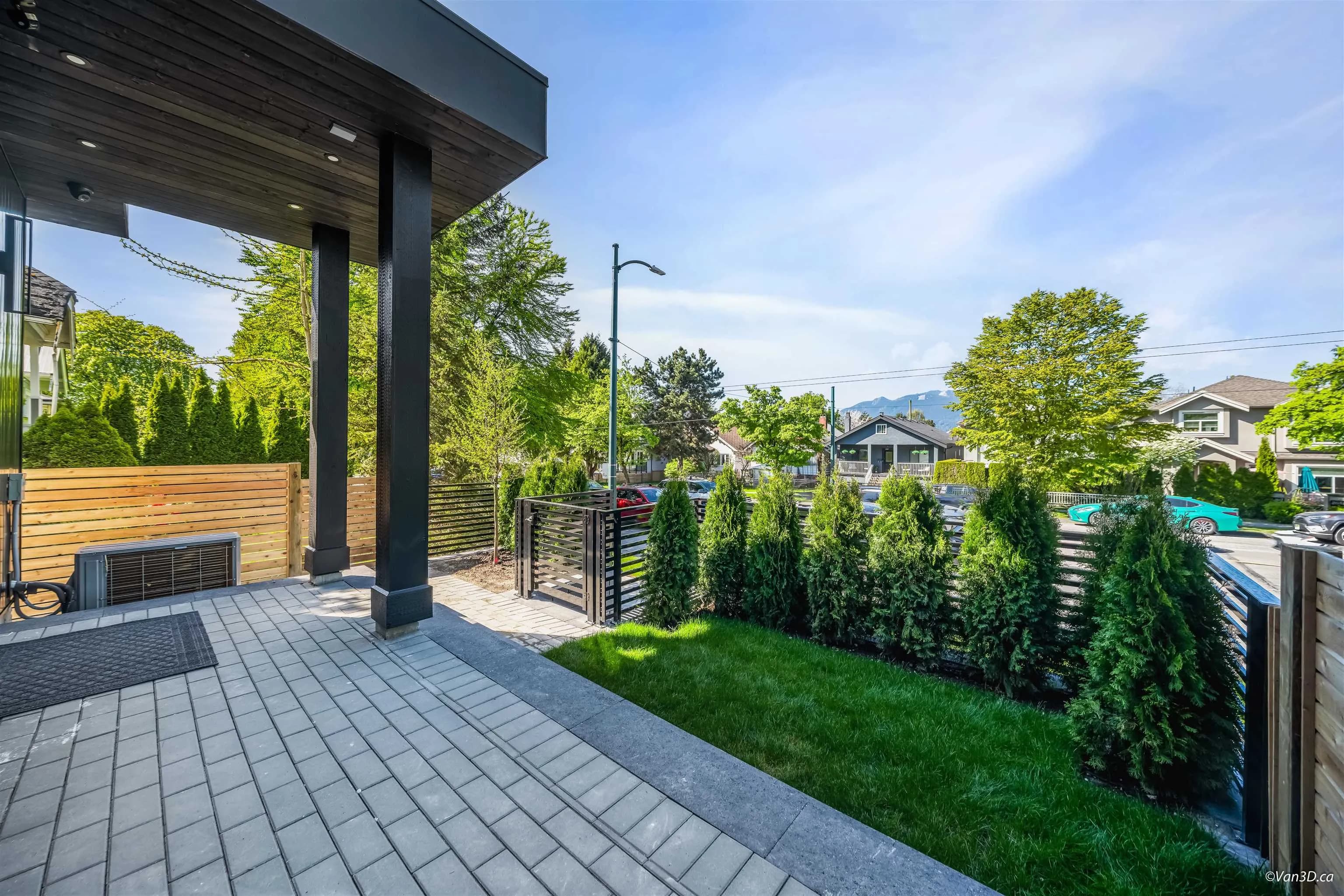 1 2636 Mcgill Street, Vancouver, BC V5K 1H3 — image 29