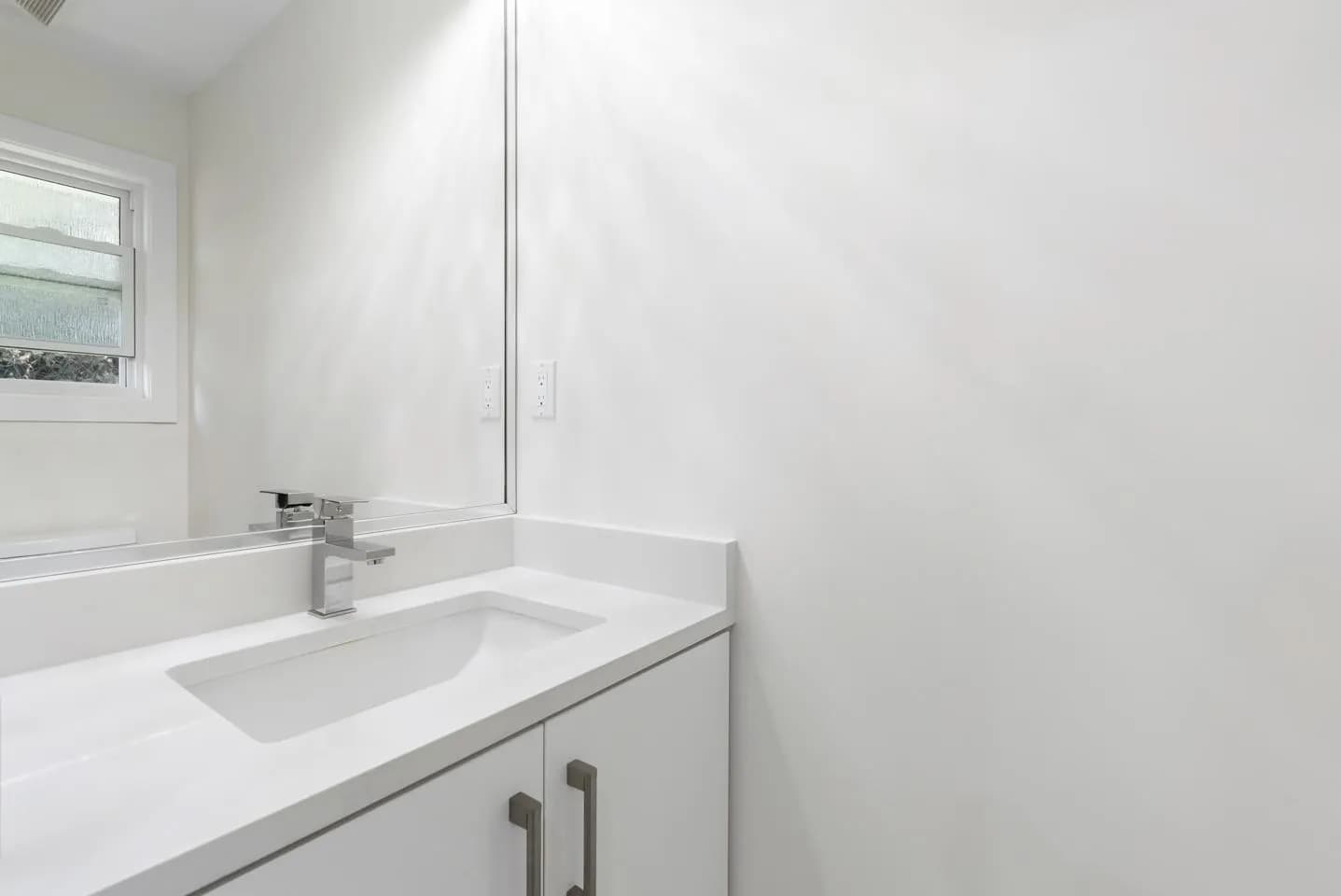 8034 166 Street, Surrey, BC V4N 0H1 — image 23