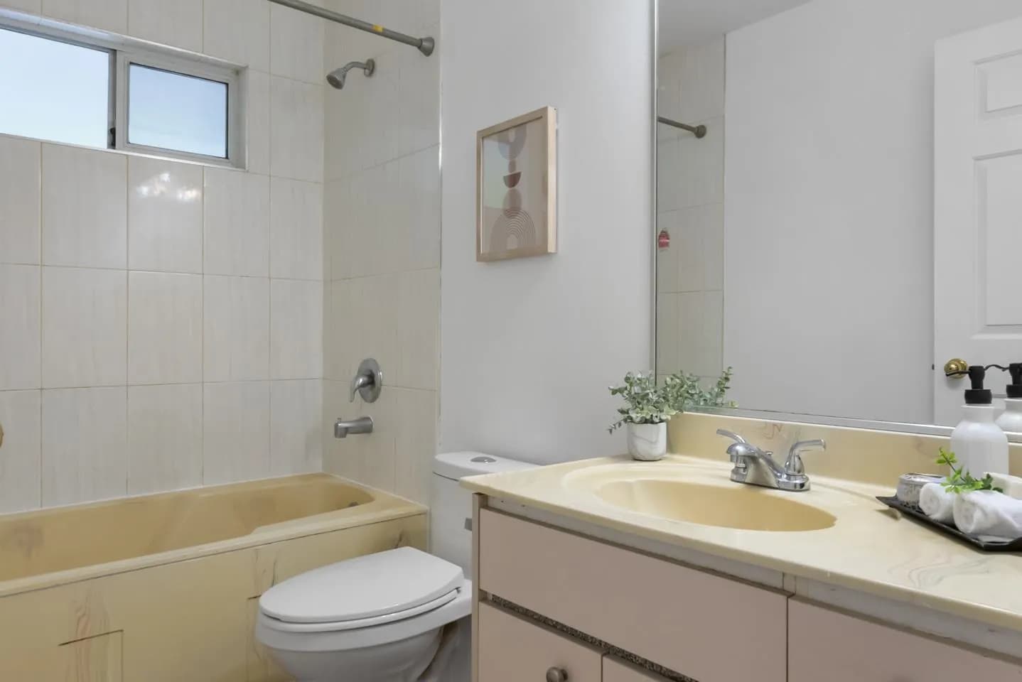 8034 166 Street, Surrey, BC V4N 0H1 — image 37